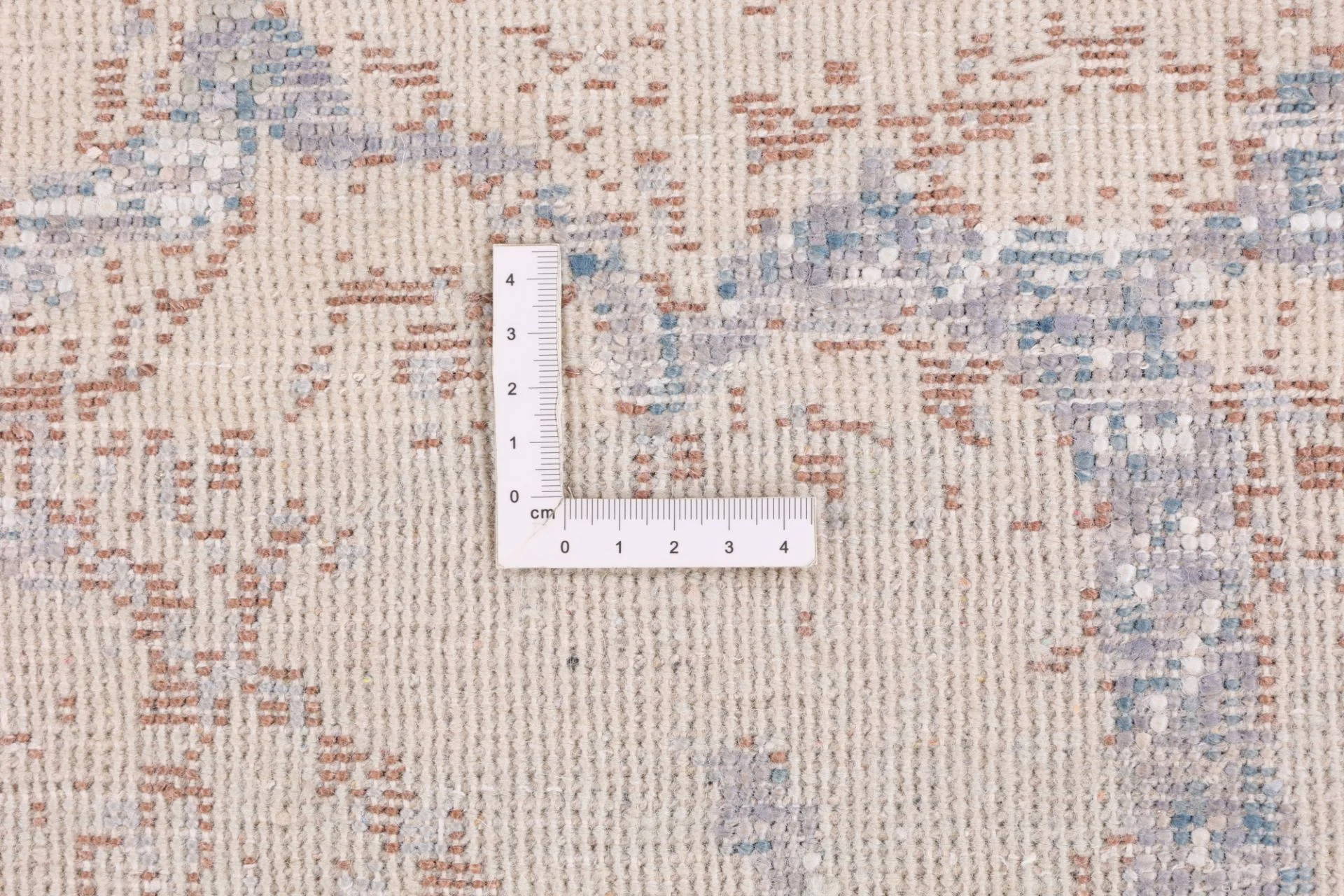 Indian Rug — hand-knotted, 301 × 205 cm, Wool & Silk
