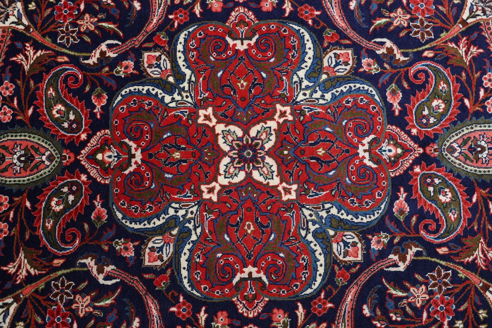 Hand-Knotted Wool Sarouk Persian Rug, 218 × 310 cm