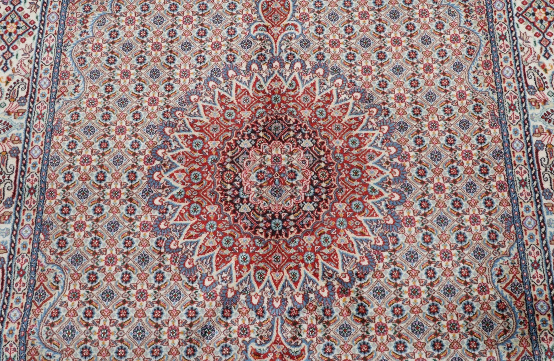 Hand-Knotted Wool Moud Persian Rug, 145 × 197 cm