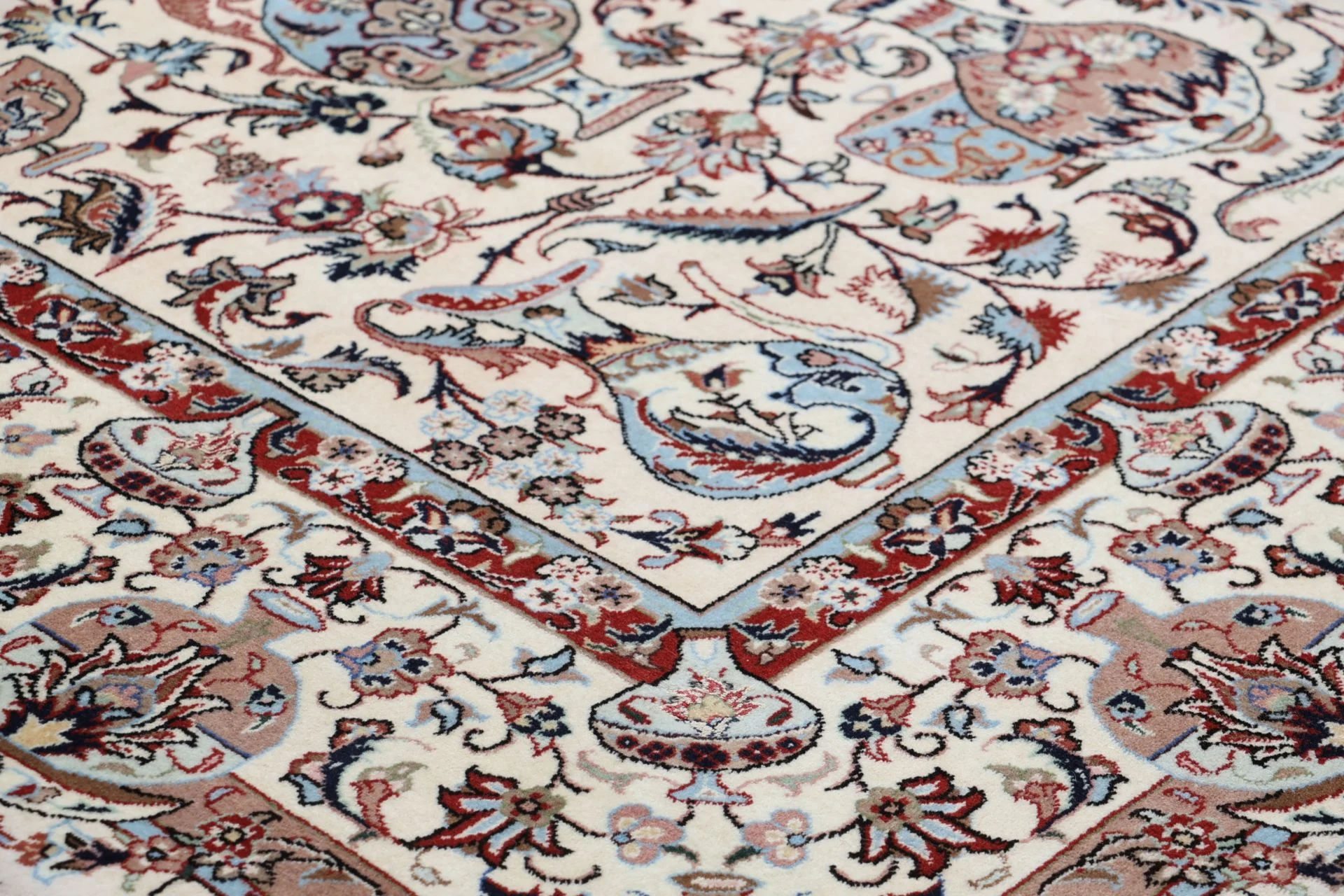 Hand-Knotted Wool Kashmar Persian Rug, 220 × 290 cm