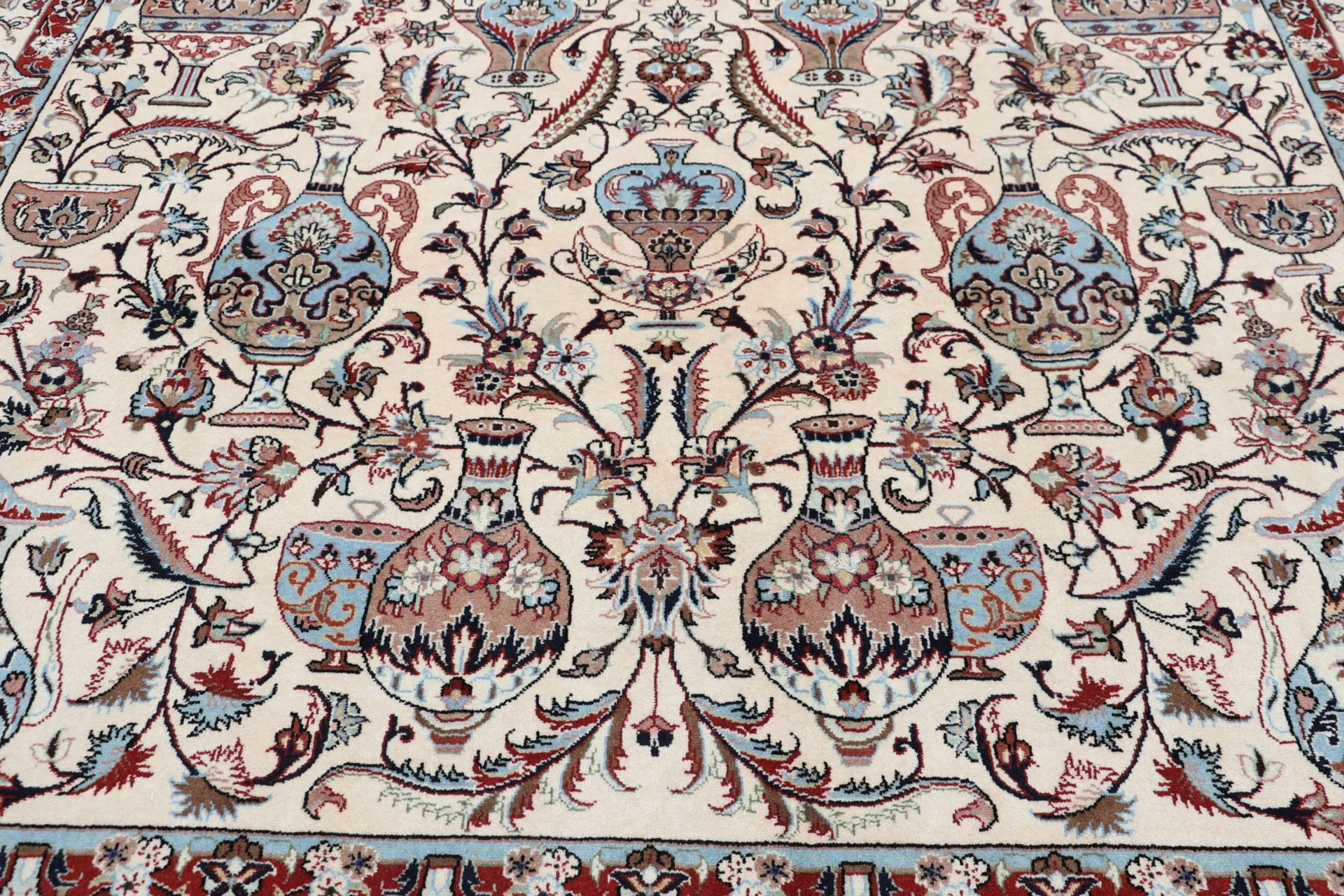 Hand-Knotted Wool Kashmar Persian Rug, 220 × 290 cm