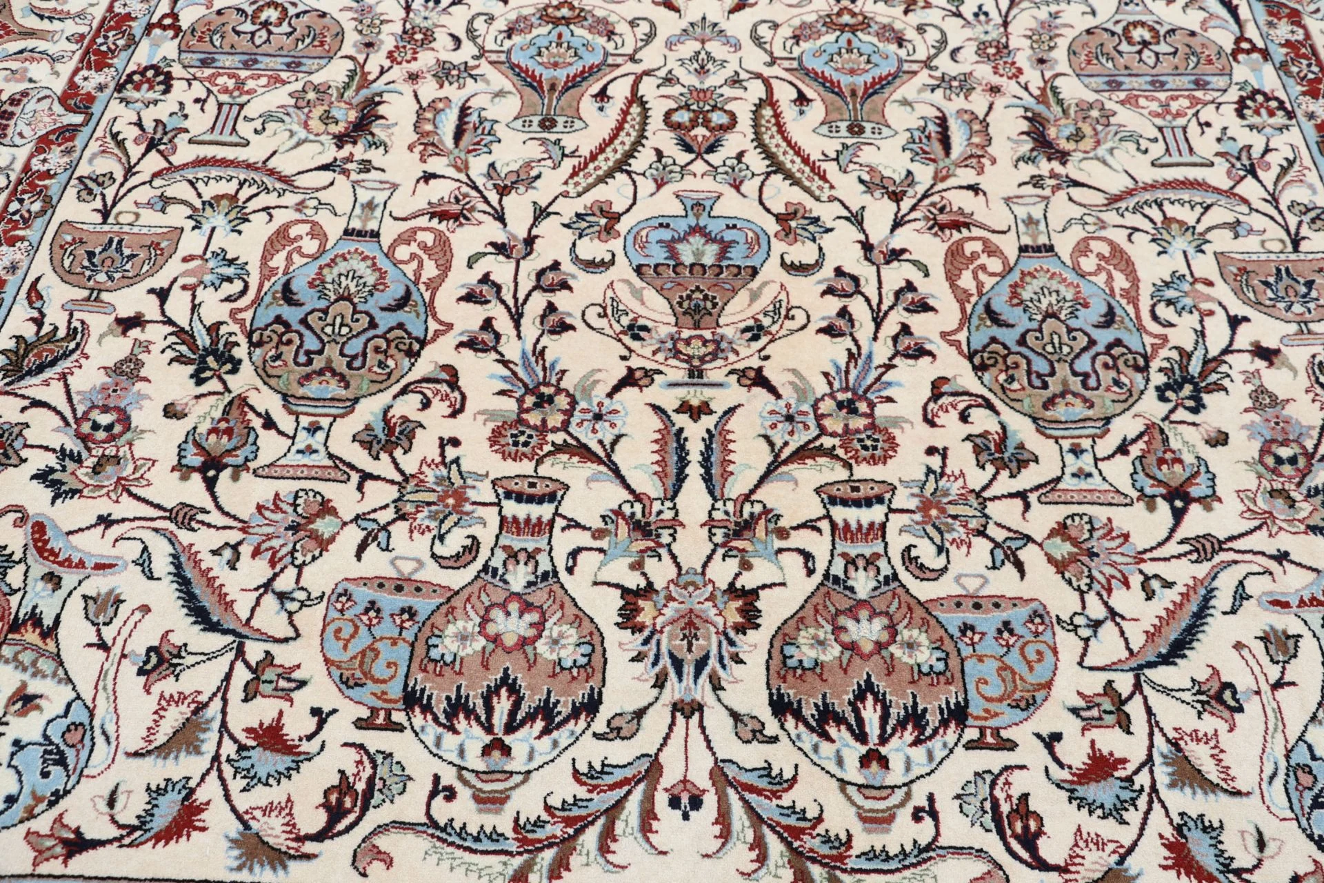Hand-Knotted Wool Kashmar Persian Rug, 220 × 290 cm