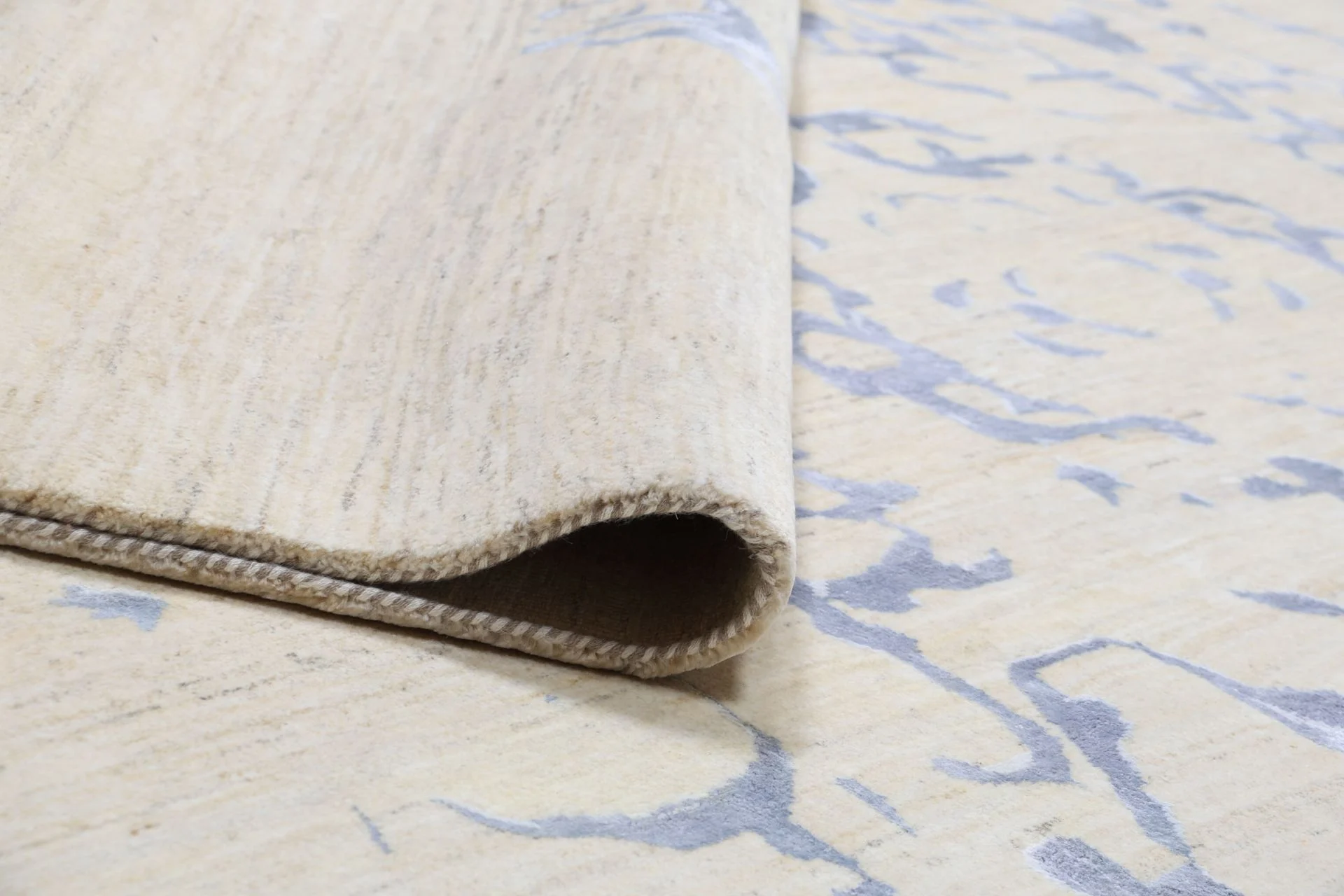 Hand-Knotted Wool Loribaft Indian Rug, 241 × 337 cm