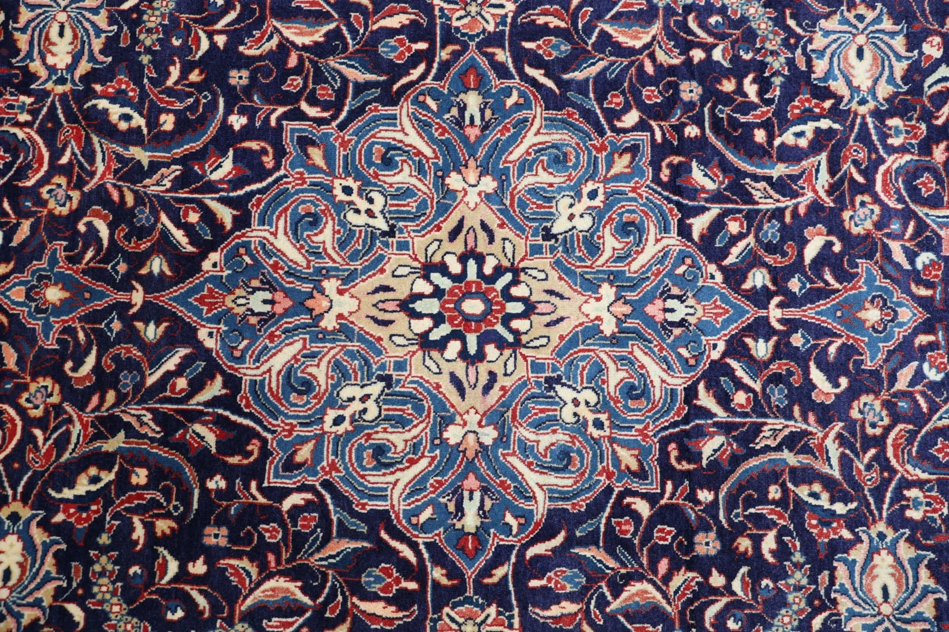 perserteppich-sarough-220-x-317-cm-schurwolle-handgeknupft-neu-18 Sarouk Persian Rug — hand-knotted, 220 × 317 cm, Wool