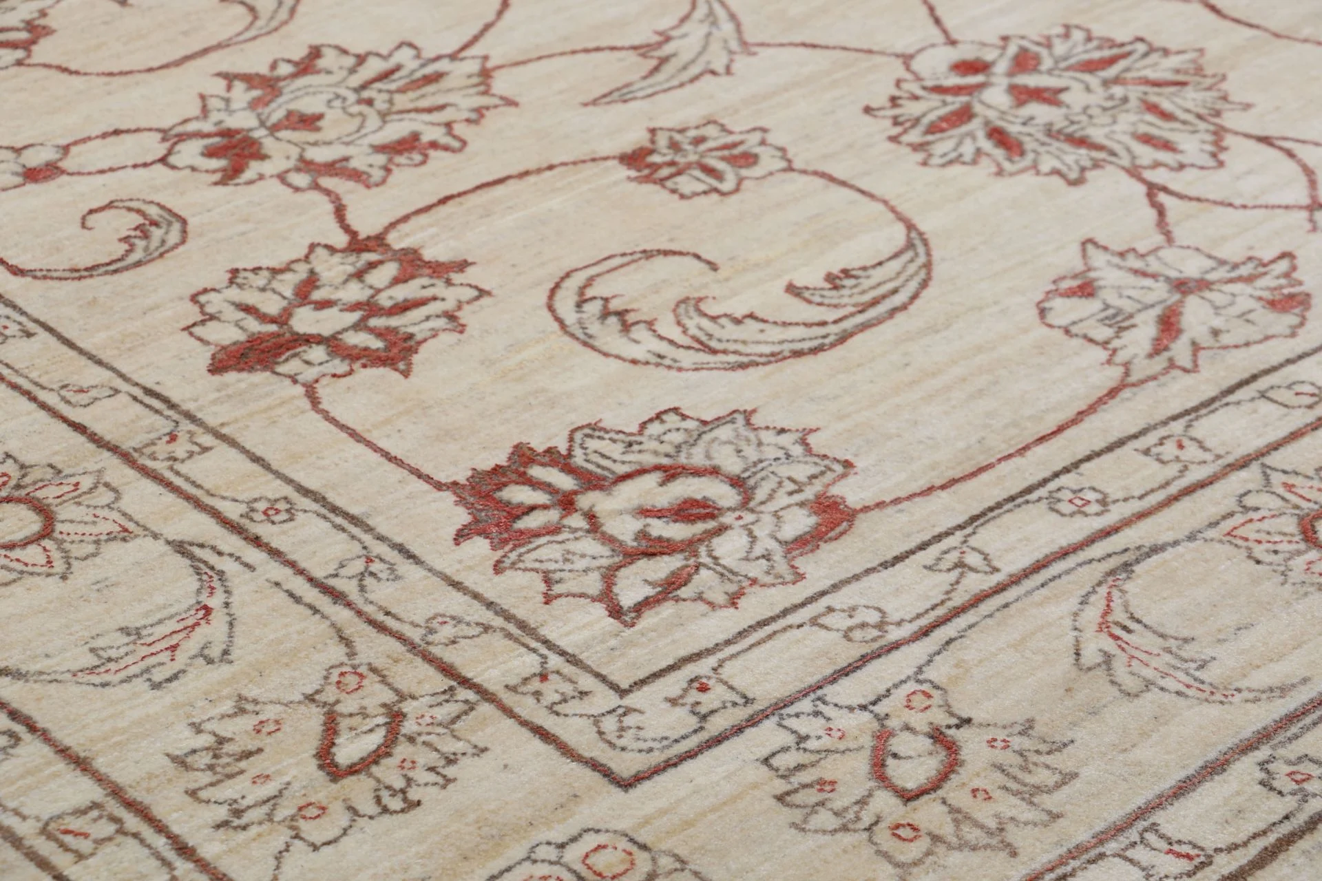 Hand-Knotted Wool Loribaft Persian Rug, 205 × 300 cm