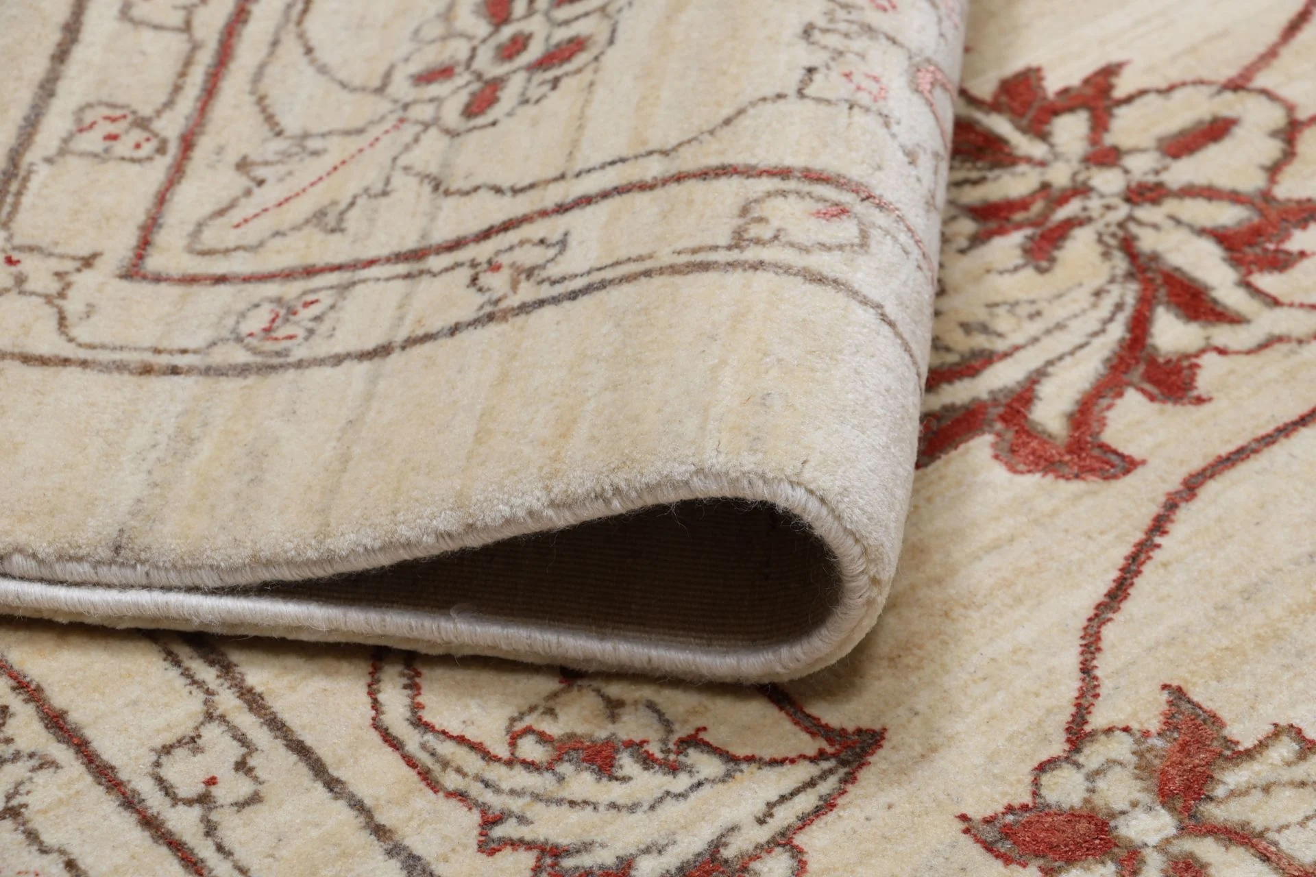Hand-Knotted Wool Loribaft Persian Rug, 205 × 300 cm