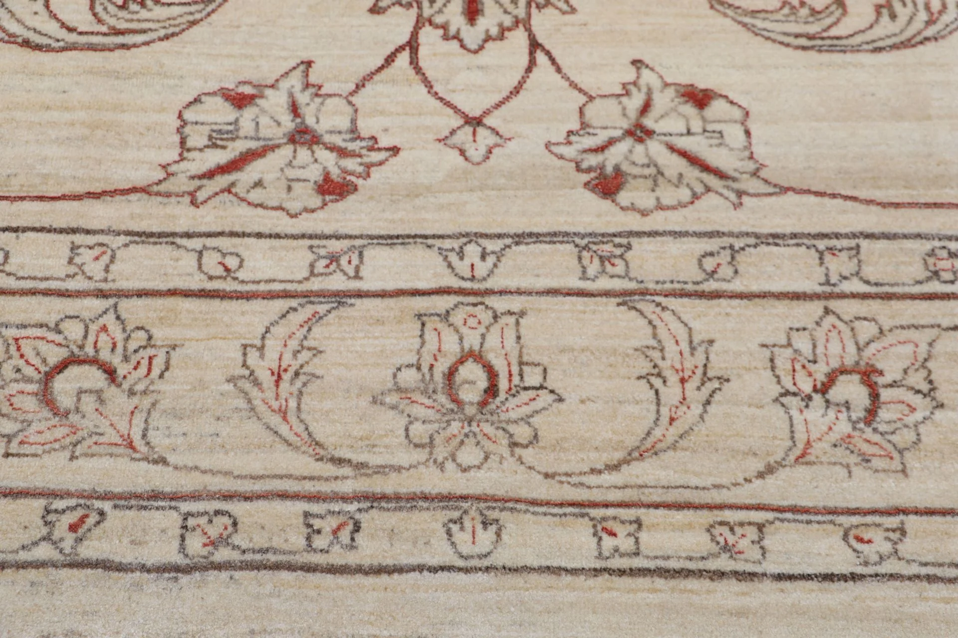 Hand-Knotted Wool Loribaft Persian Rug, 205 × 300 cm