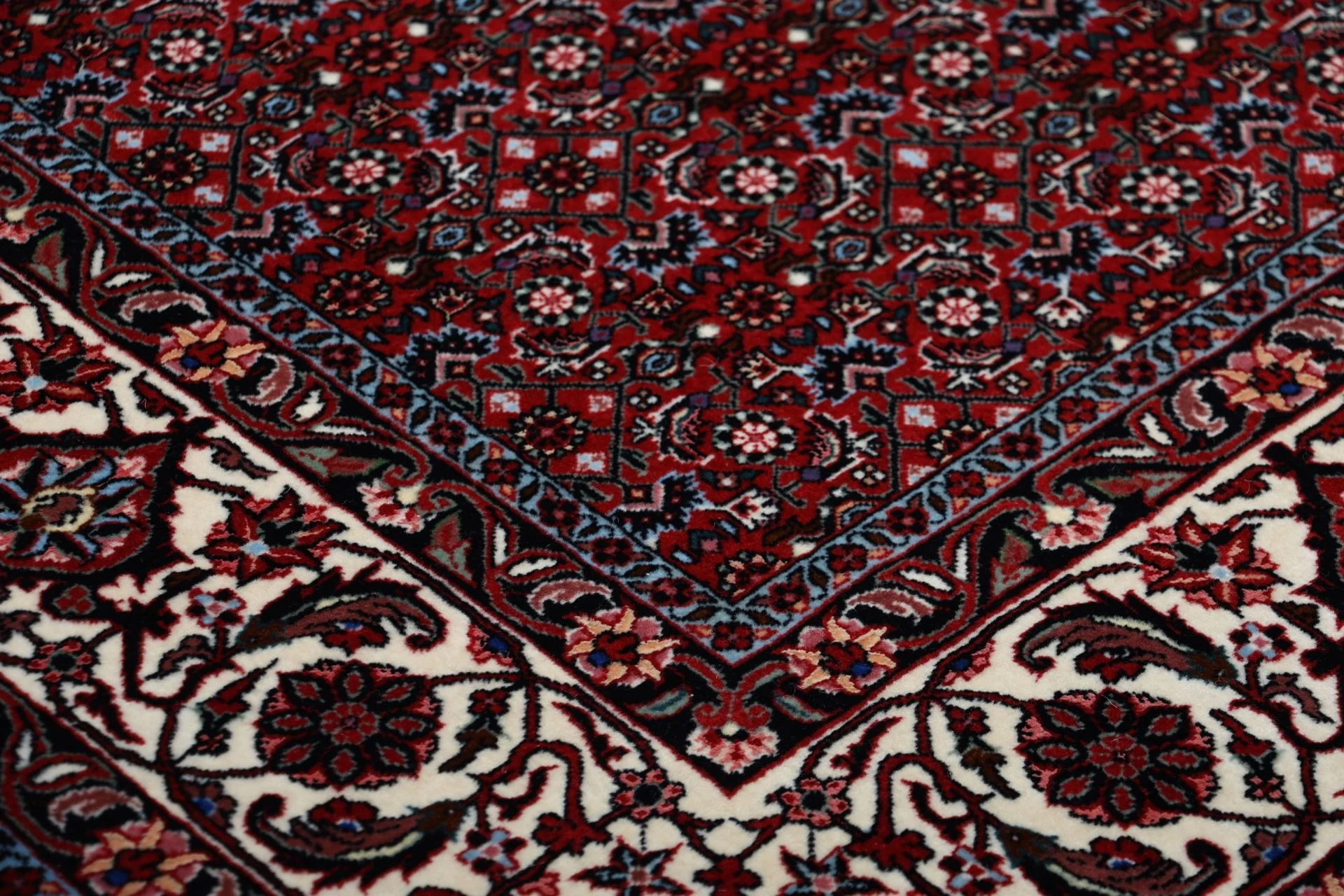 Hand-Knotted Wool Bijar Persian Rug, 200 × 210 cm