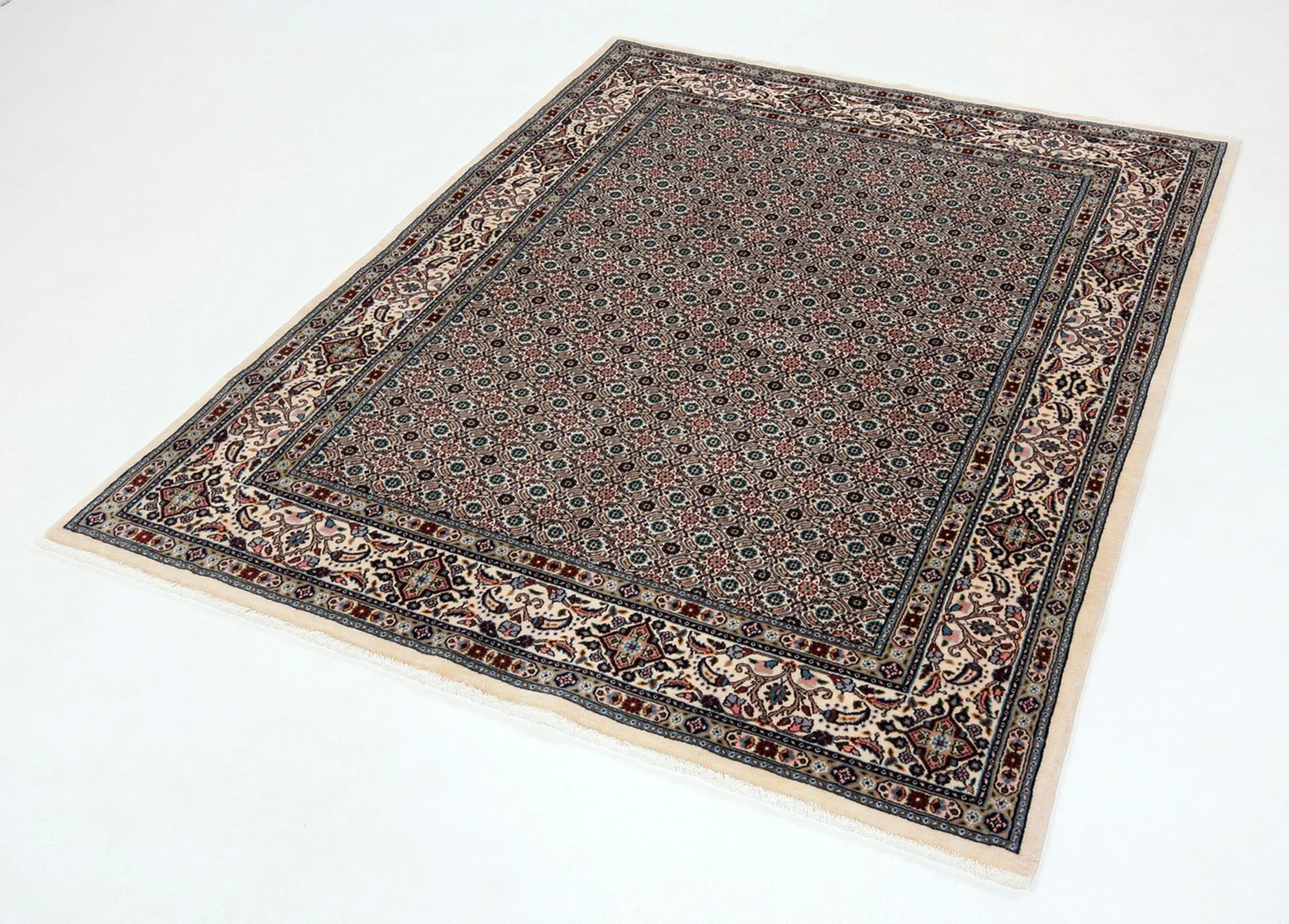 Moud Persian Rug 150 × 200 cm, Wool, hand-knotted