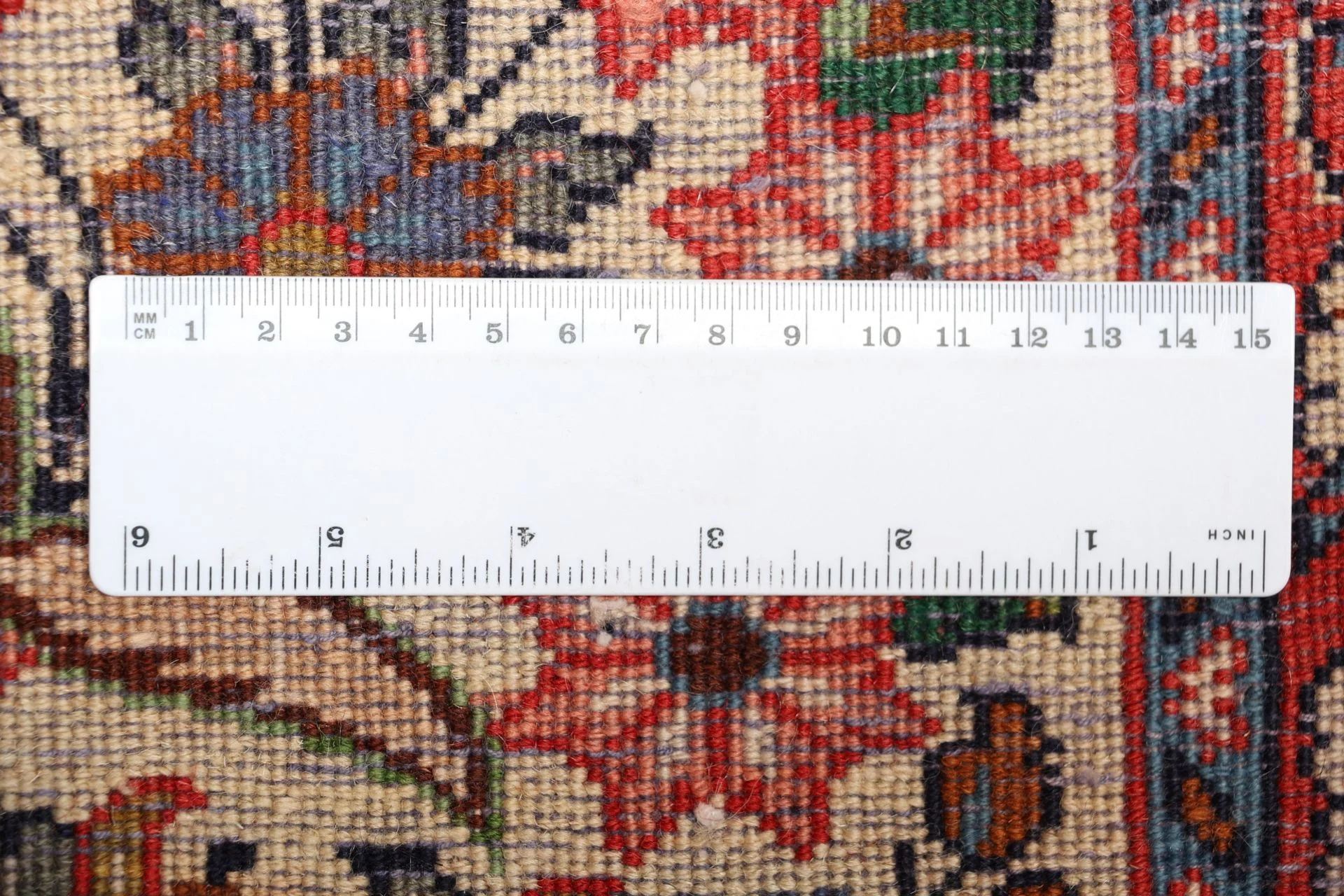 Sarouk Persian Rug — hand-knotted, 240 × 313 cm, Wool