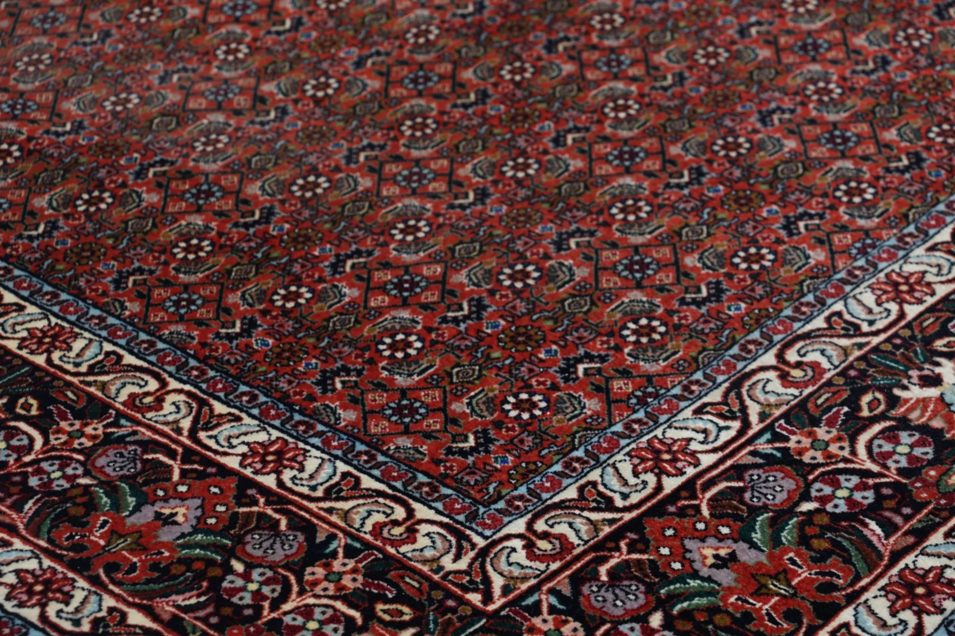 Hand-Knotted Wool Bijar Persian Rug, 206 × 298 cm