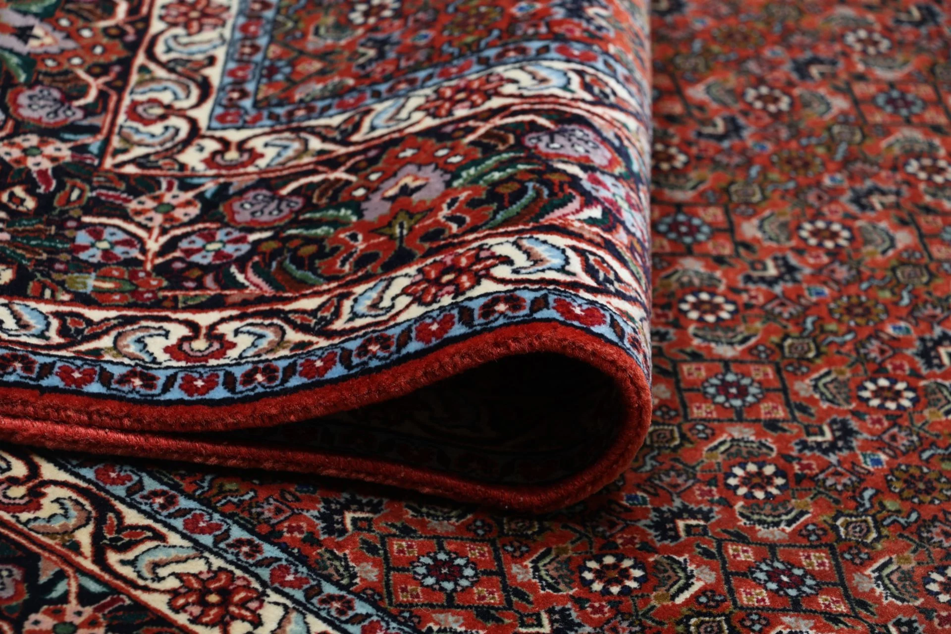 Hand-Knotted Wool Bijar Persian Rug, 206 × 298 cm