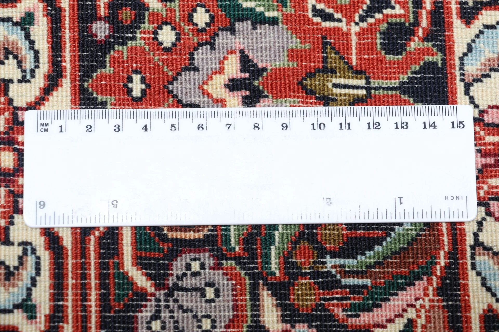 Hand-Knotted Wool Bijar Persian Rug, 206 × 298 cm