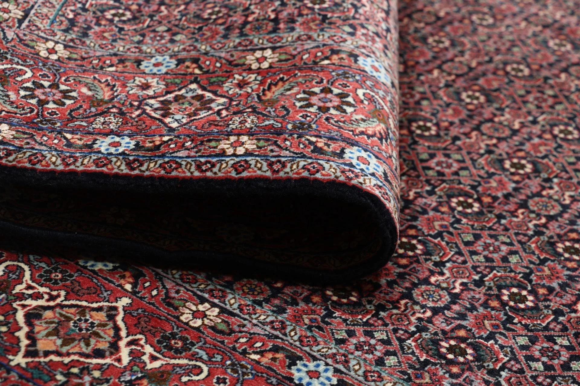 Hand-Knotted Wool Bijar Persian Rug, 201 × 301 cm