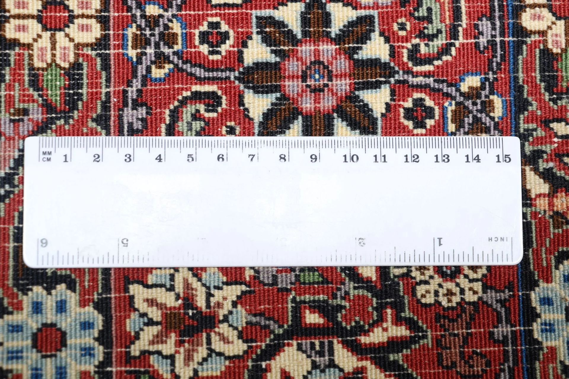 Hand-Knotted Wool Bijar Persian Rug, 201 × 301 cm