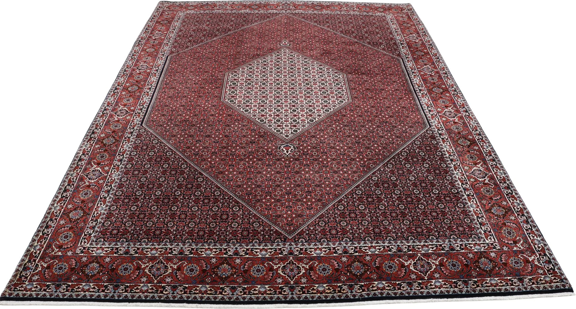 Hand-Knotted Wool Bijar Persian Rug, 250 × 350 cm