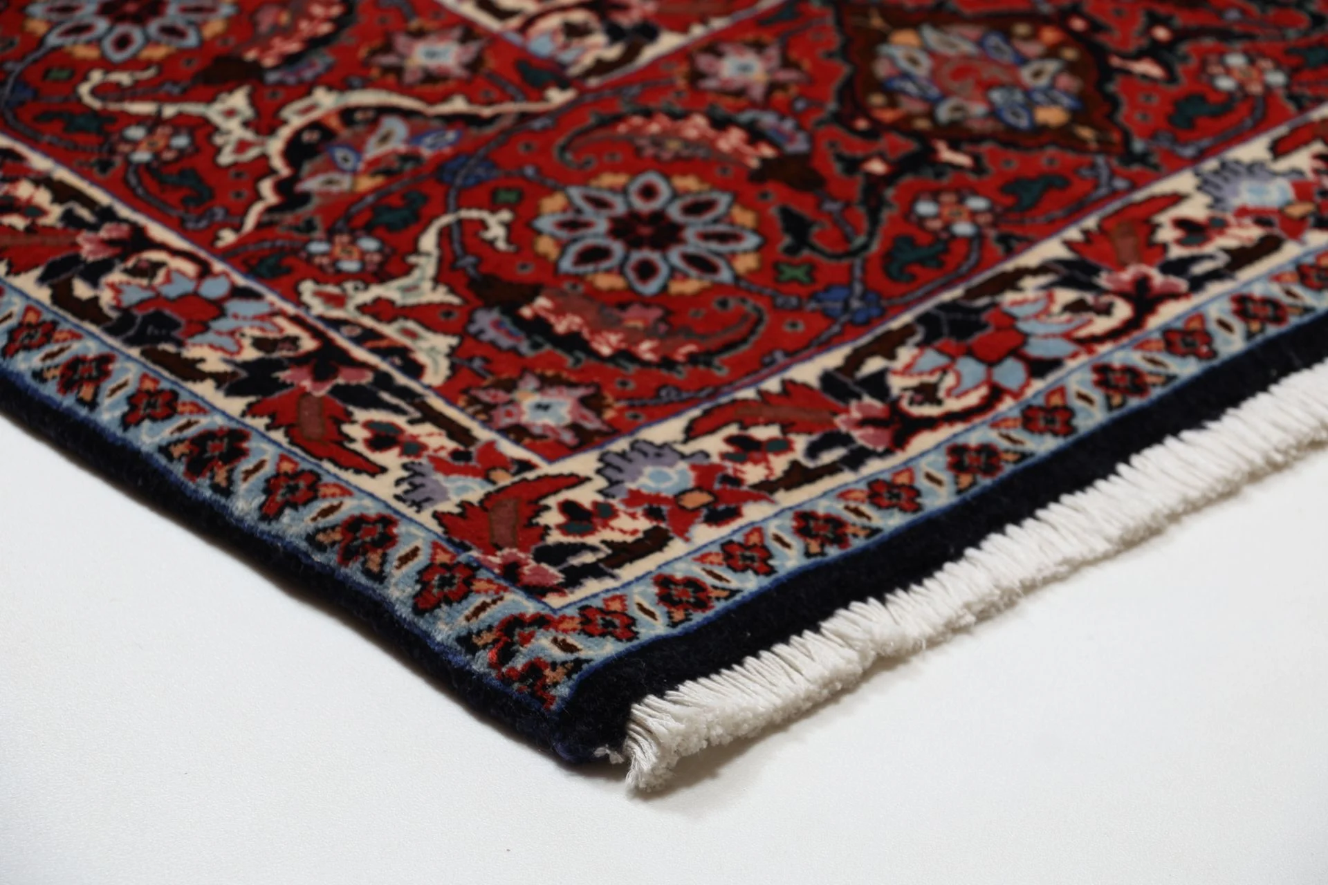 Hand-Knotted Wool Bijar Persian Rug, 250 × 350 cm