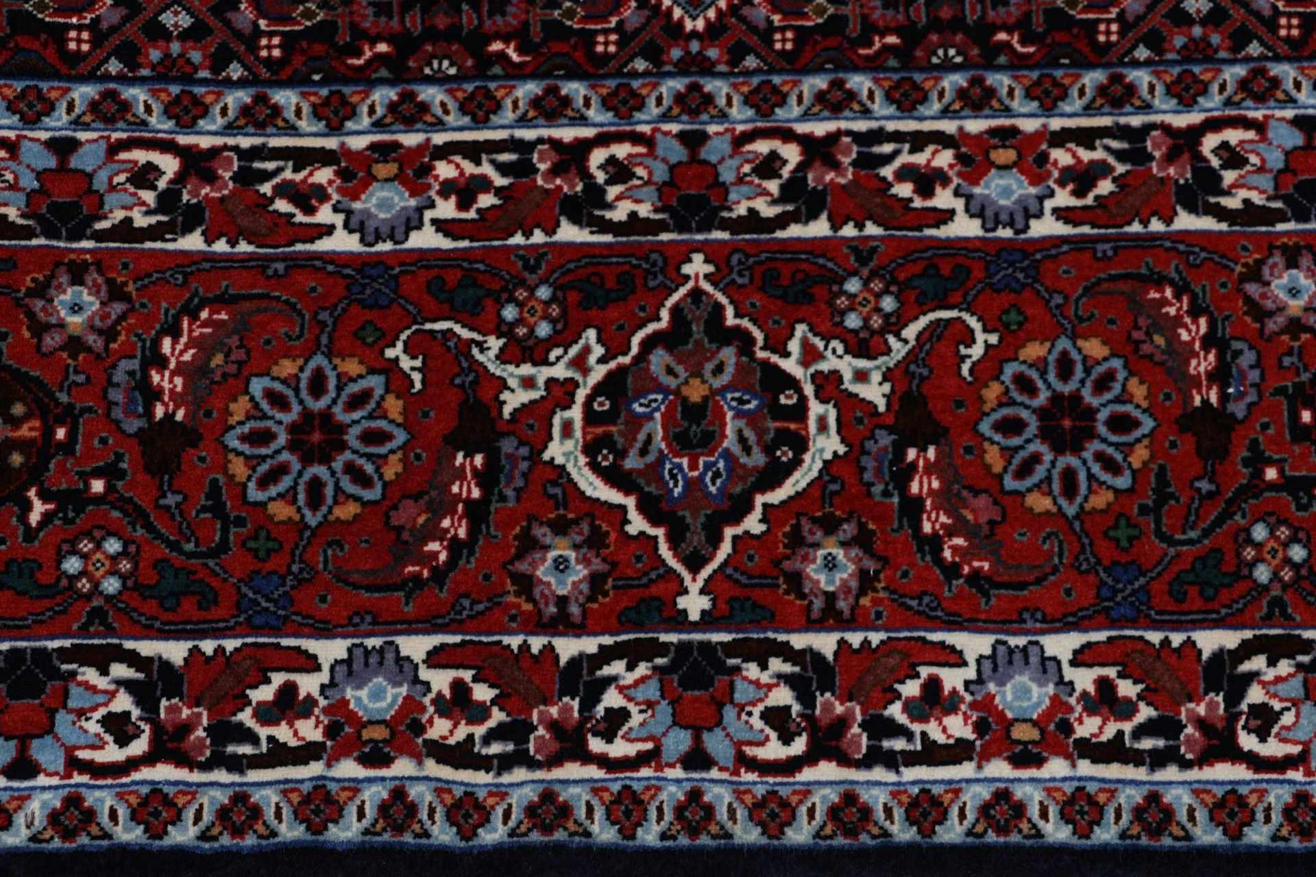 Hand-Knotted Wool Bijar Persian Rug, 250 × 350 cm