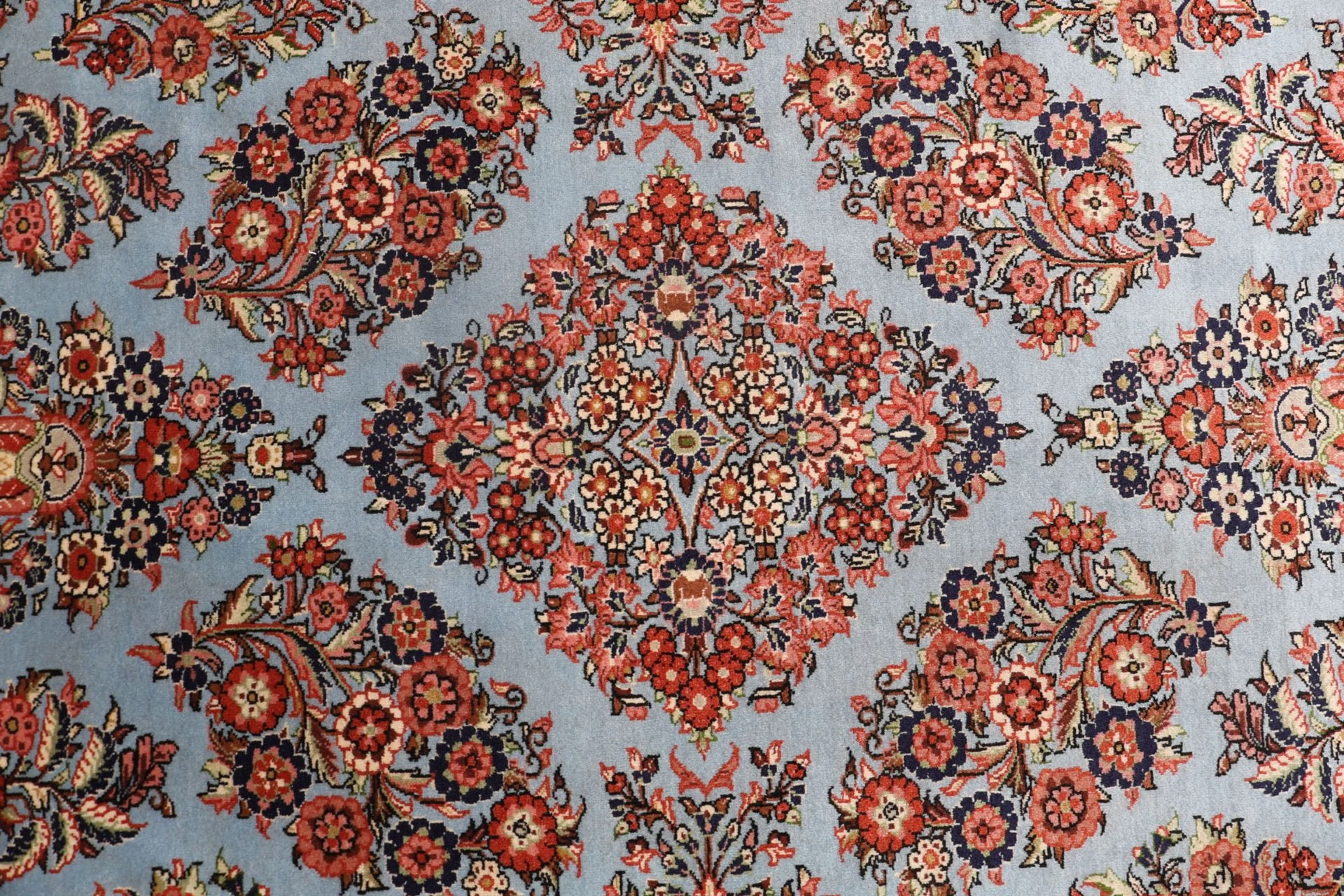 Sarouk Persian Rug 274 × 337 cm, Wool, hand-knotted