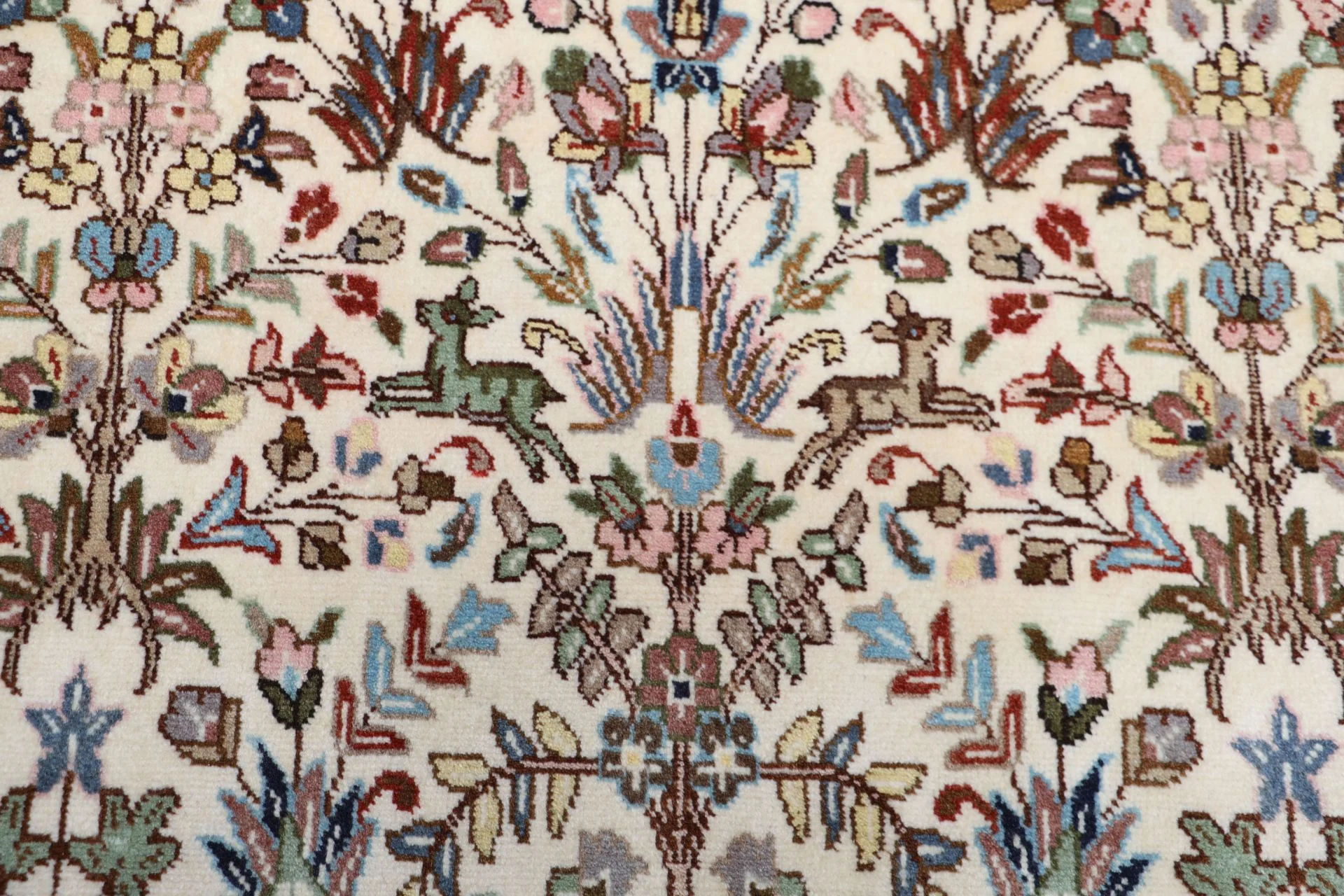 perserteppich-tabriz-205-x-205-cm-schurwolle-handgeknupft-8 Tabriz Persian Rug — hand-knotted, 205 × 205 cm, Wool