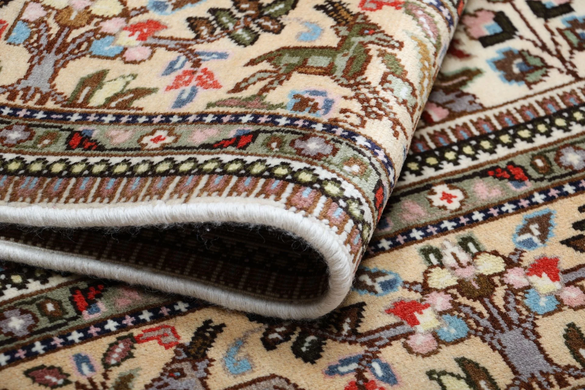 perserteppich-tabriz-205-x-205-cm-schurwolle-handgeknupft-9 Tabriz Persian Rug — hand-knotted, 205 × 205 cm, Wool