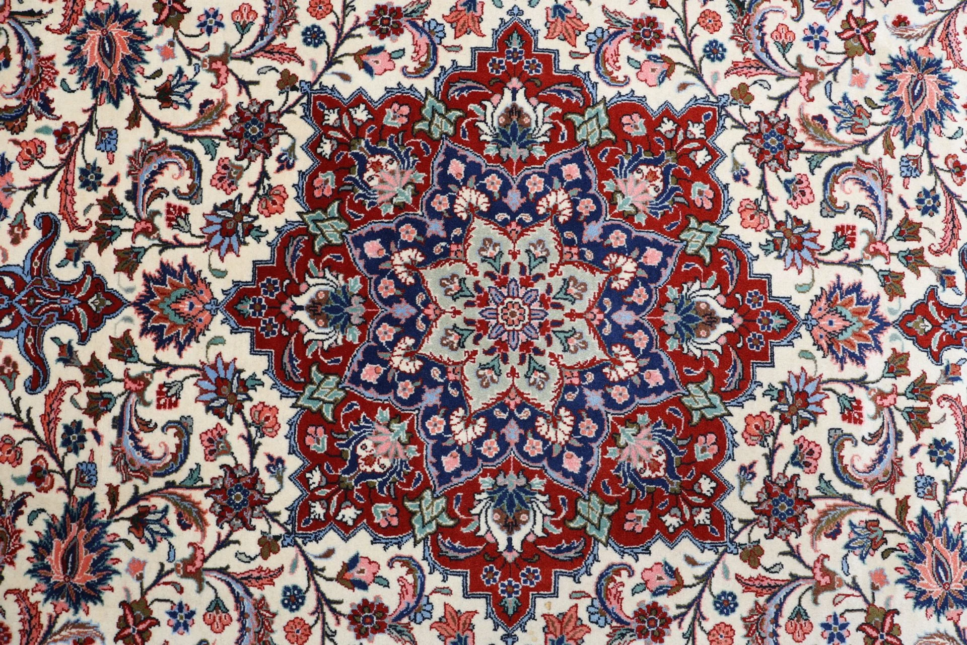 Sarouk Persian Rug 250 × 350 cm, Wool, hand-knotted