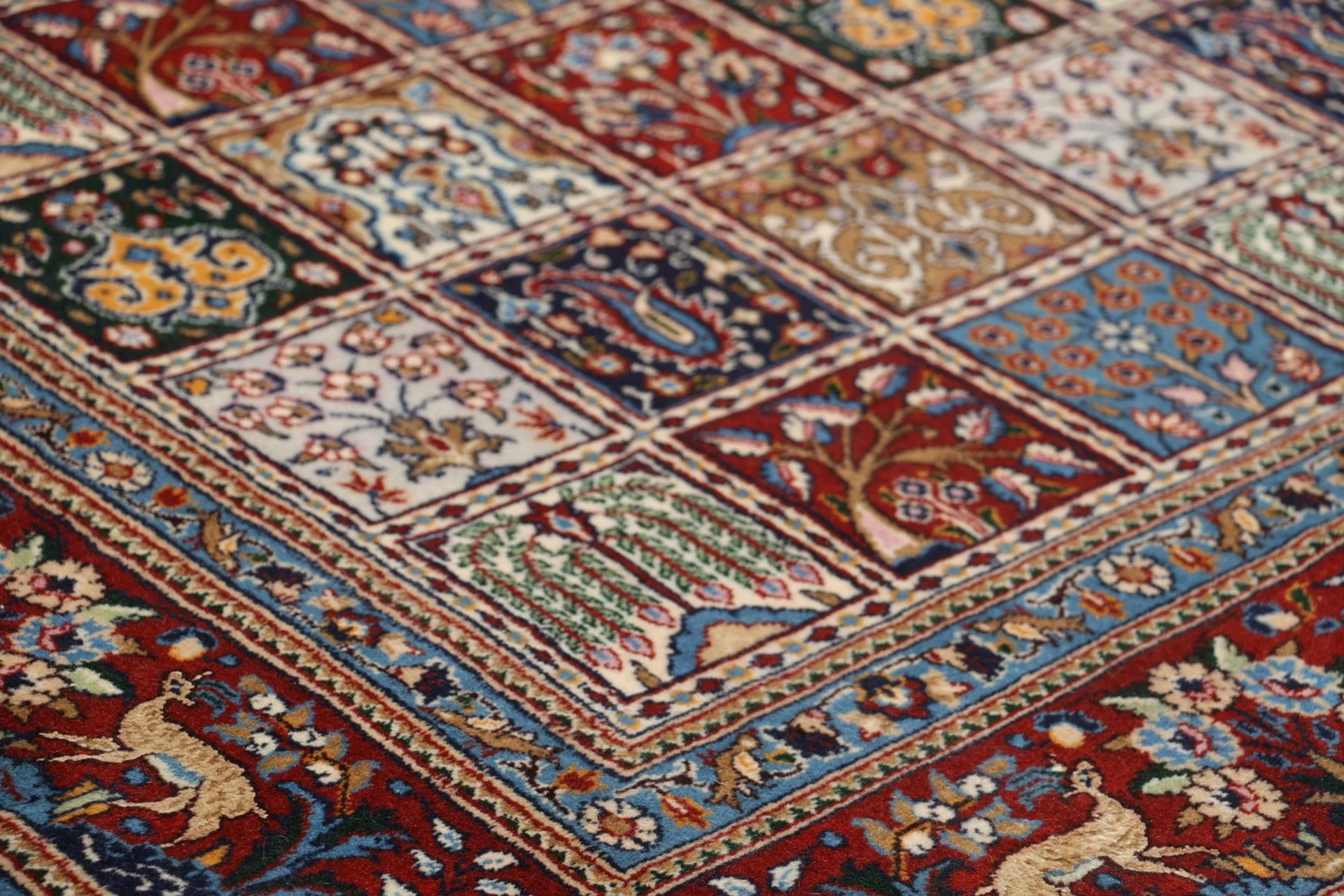 Hand-Knotted Wool Moud Persian Rug, 165 × 250 cm