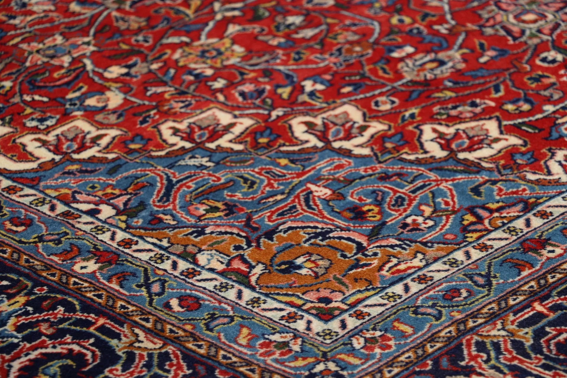 Sarouk Persian Rug — hand-knotted, 255 × 353 cm, Wool