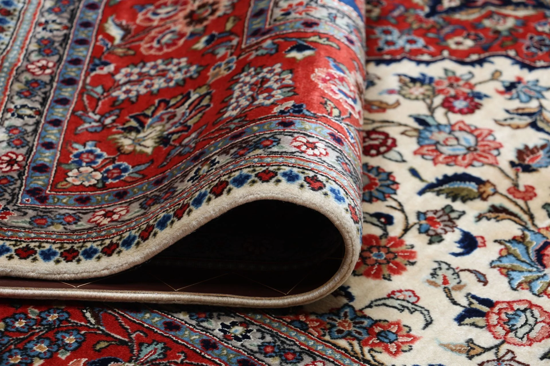 Sarouk Persian Rug 200 × 305 cm, Wool, hand-knotted