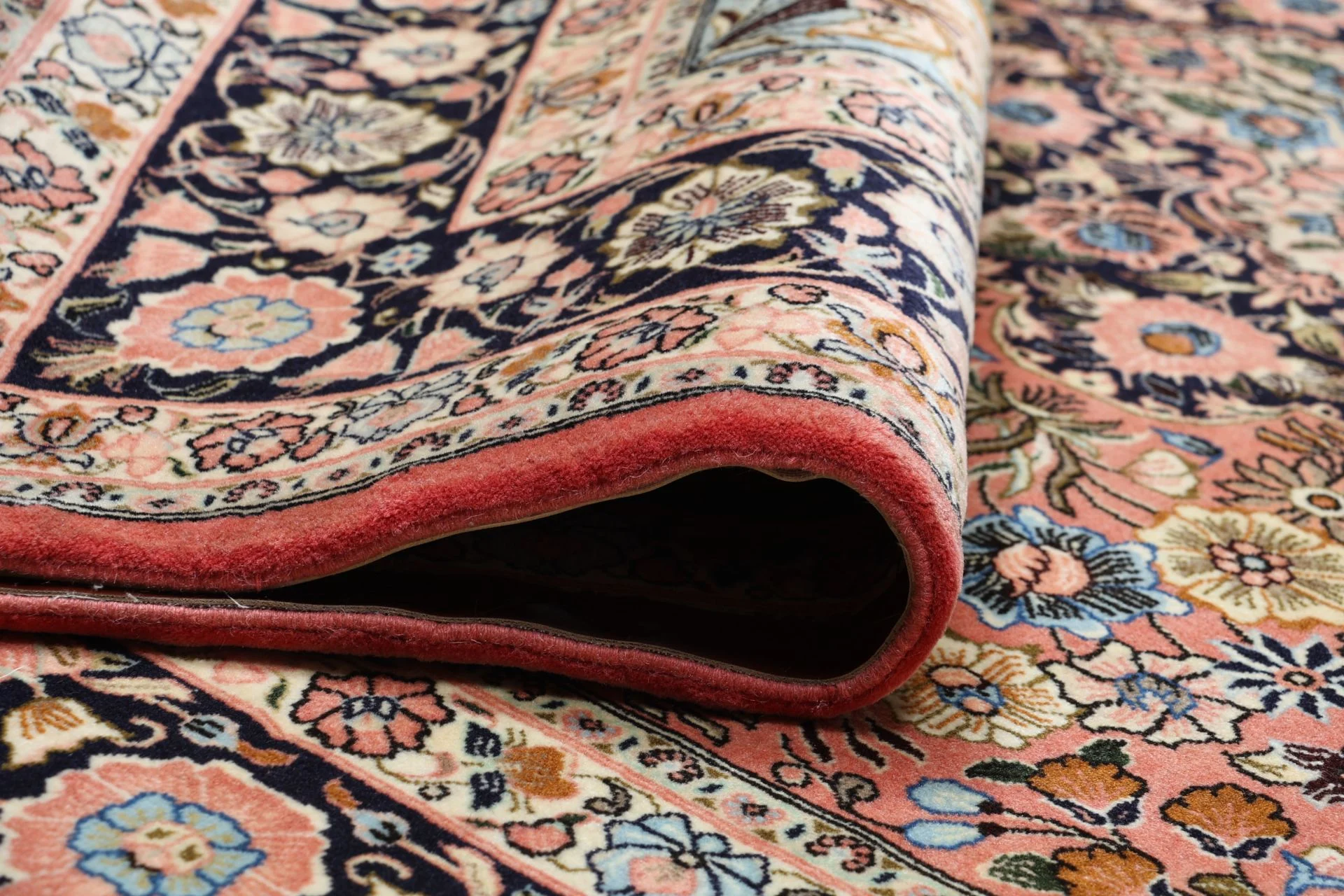 Sarouk Persian Rug 210 × 320 cm, Wool, hand-knotted