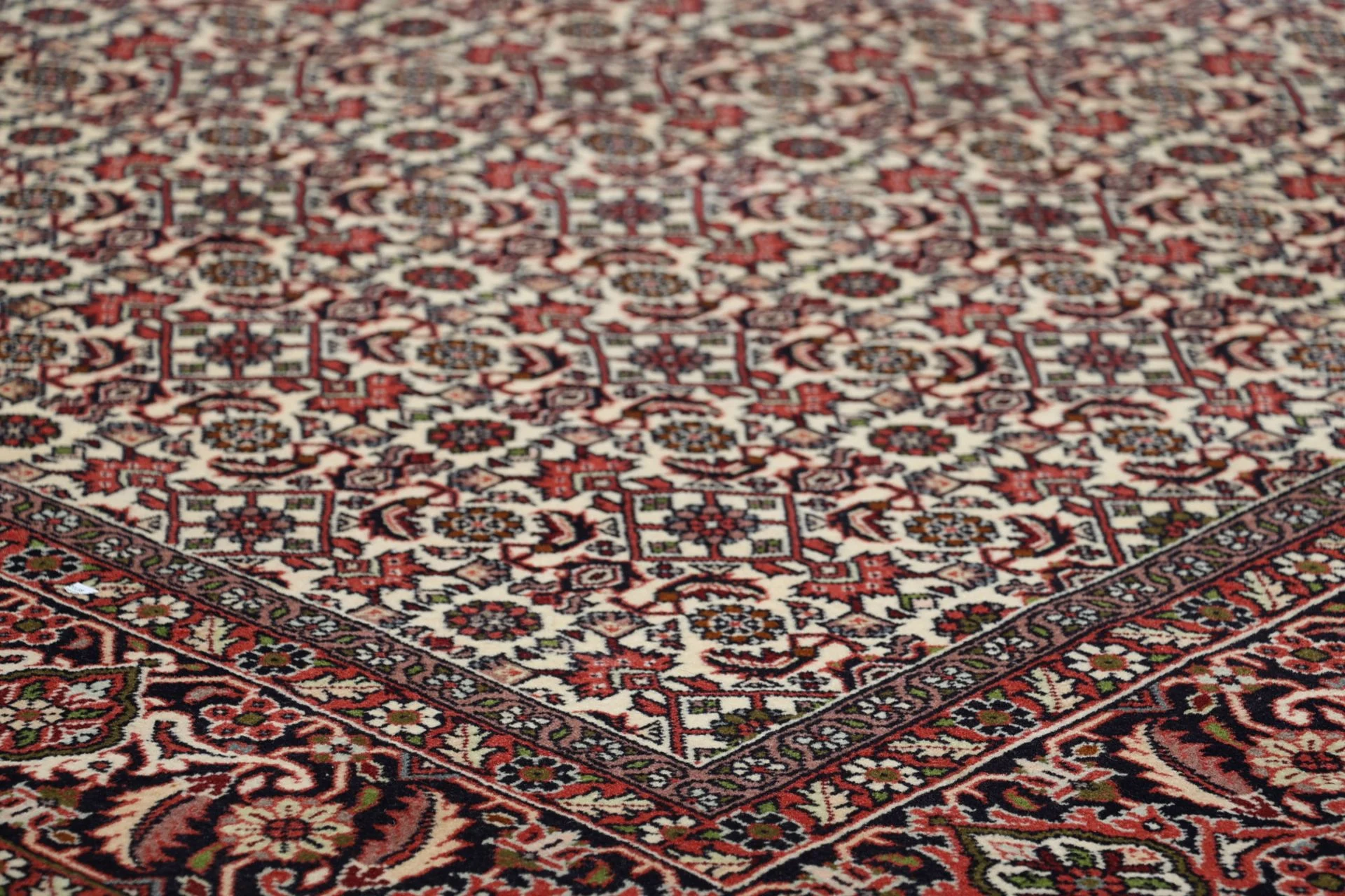 Bijar Persian Rug — hand-knotted, 167 × 243 cm, Wool