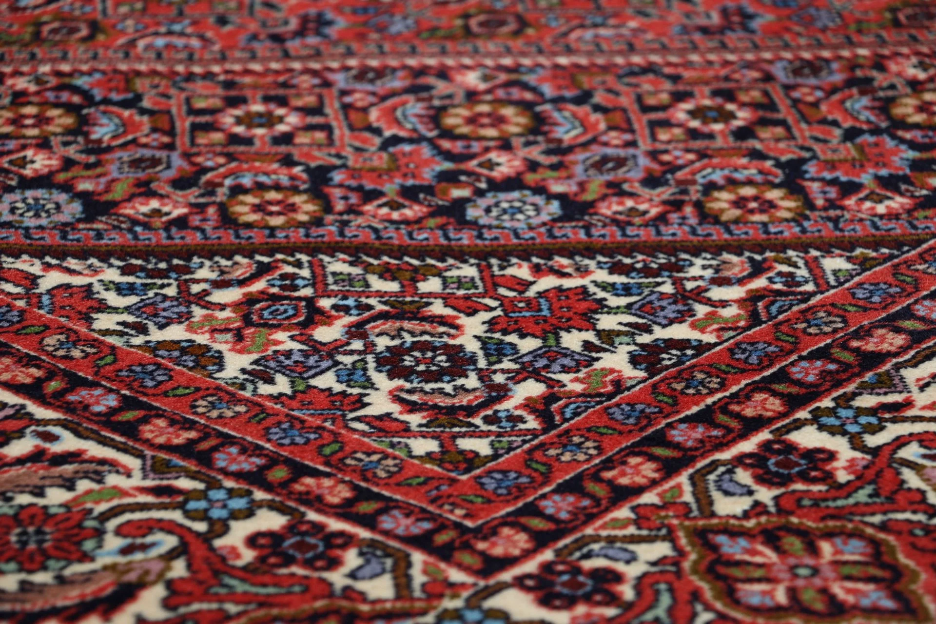 Bijar Persian Rug 170 × 255 cm, Wool, hand-knotted