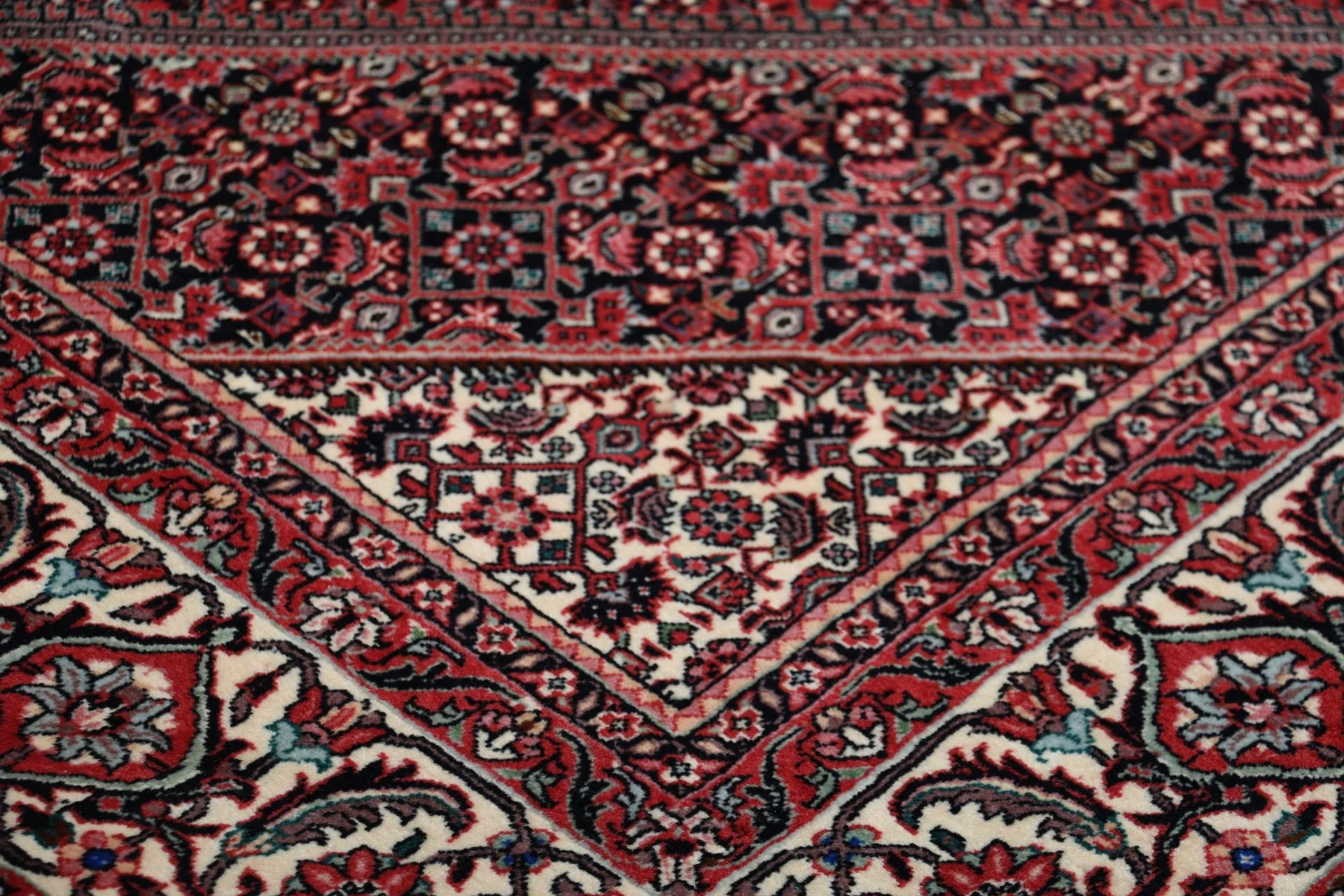 Bijar Persian Rug 210 × 210 cm, Wool, hand-knotted