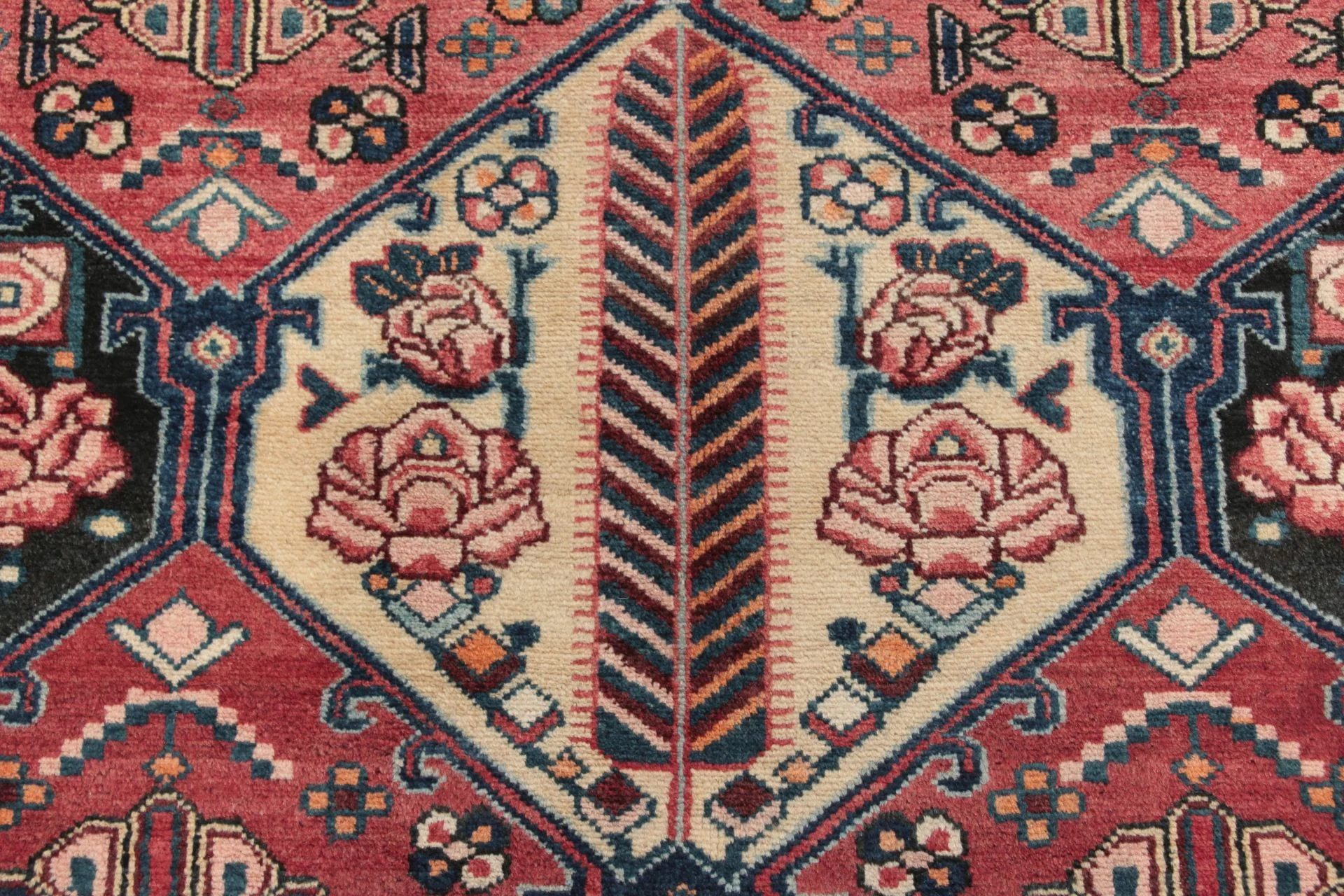 perserteppich-bachtiar-165-x-246-cm-schurwolle-handgeknupft-2 Hand-Knotted Wool Bakhtiari Persian Rug, 165 × 246 cm