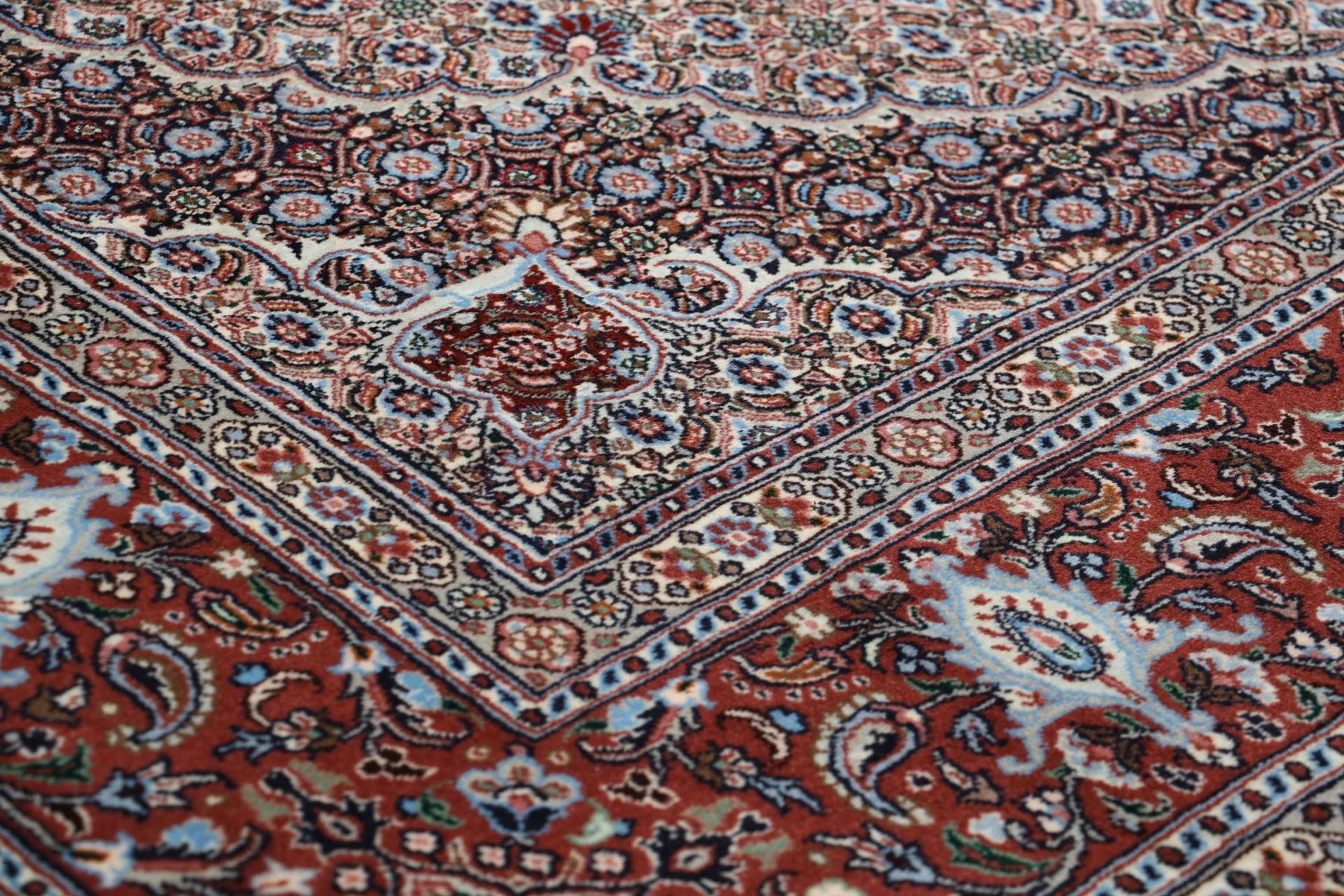 perserteppich-moud-195-x-280-cm-schurwolle-handgeknupft-floral-23 Moud Persian Rug — hand-knotted, 195 × 280 cm, Wool