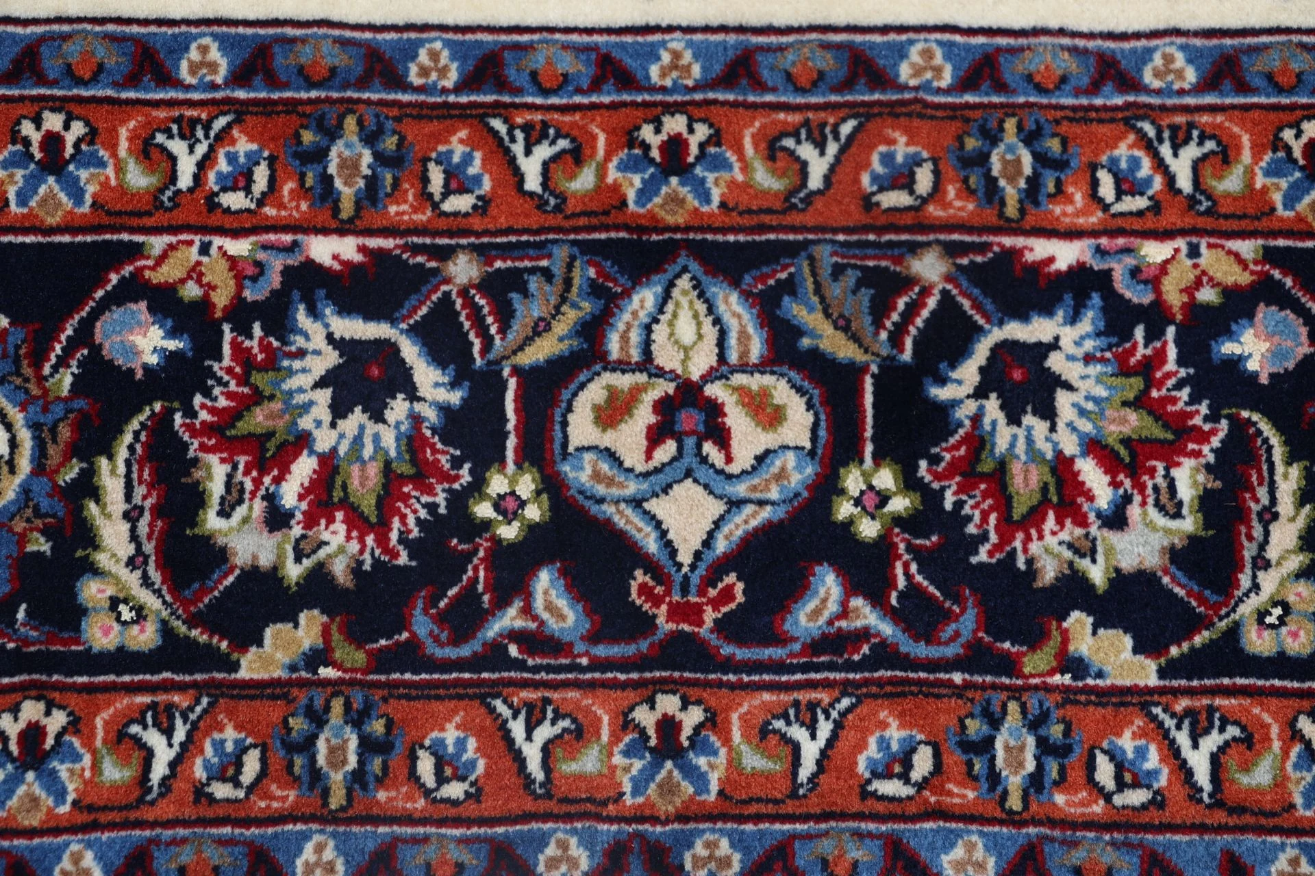 Kashmar Persian Rug 194 × 290 cm, Wool, hand-knotted