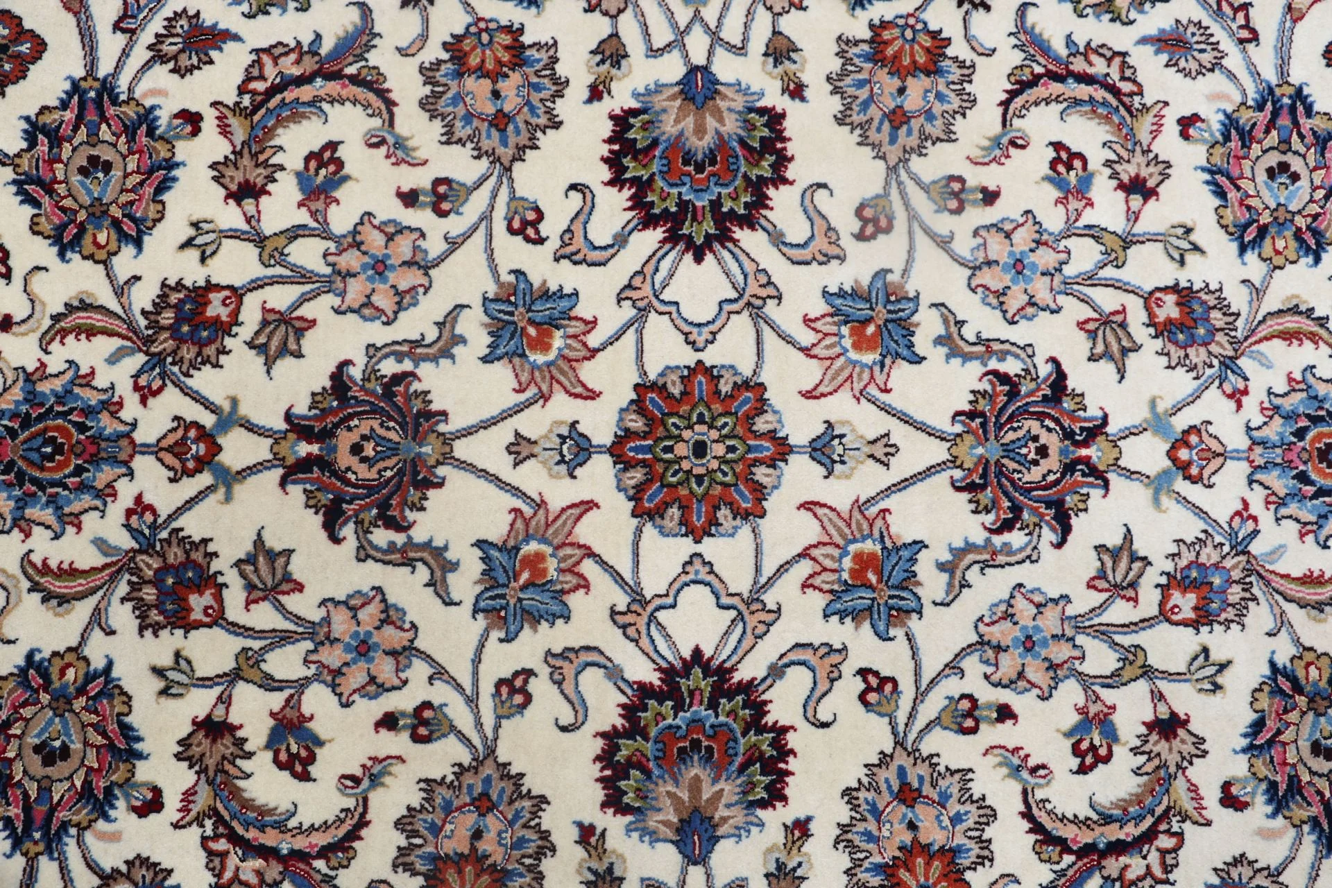 Kashmar Persian Rug 194 × 290 cm, Wool, hand-knotted