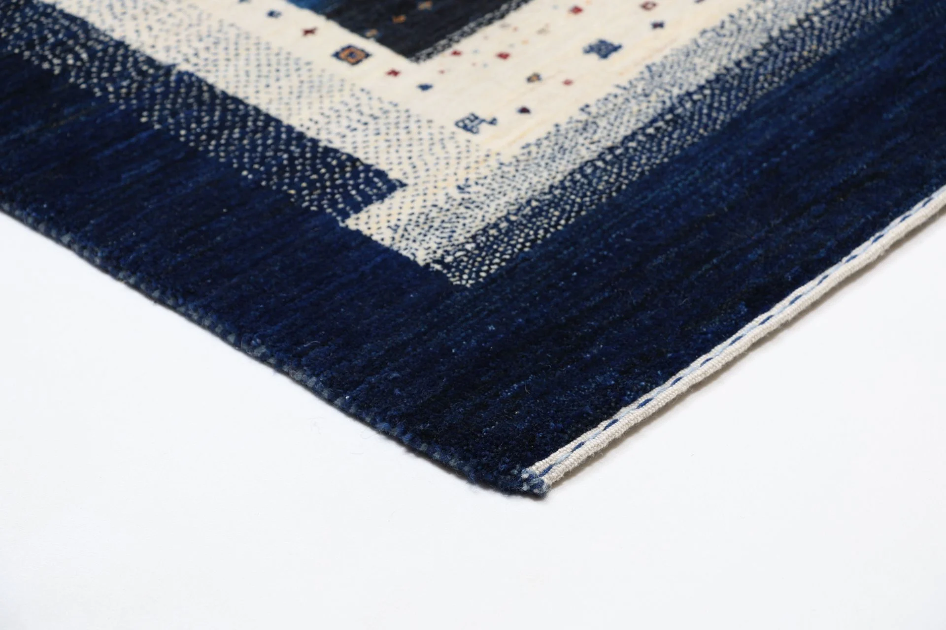Hand-Knotted Wool Loribaft Indian Rug, 178 × 250 cm