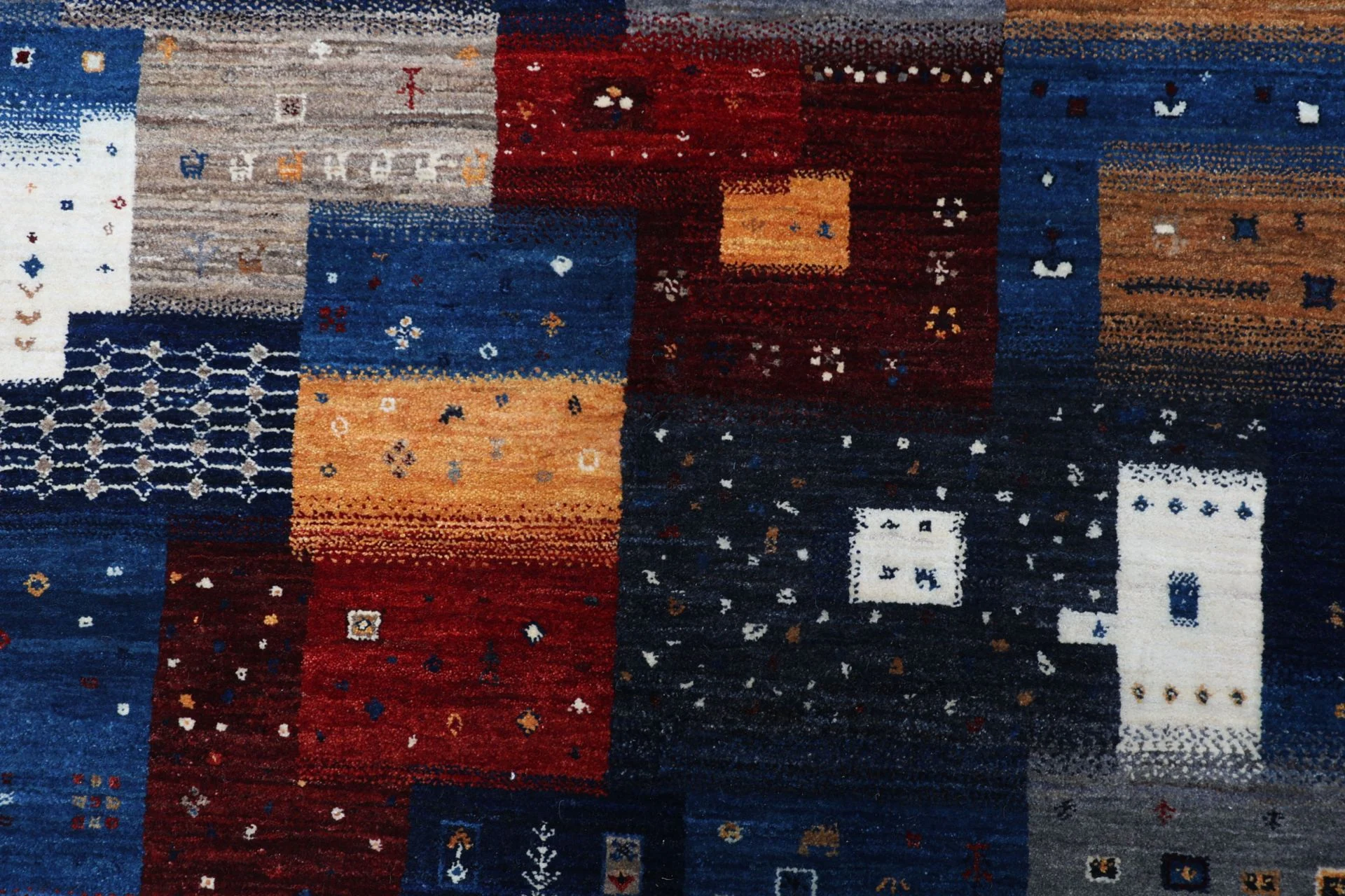 Hand-Knotted Wool Loribaft Indian Rug, 178 × 250 cm