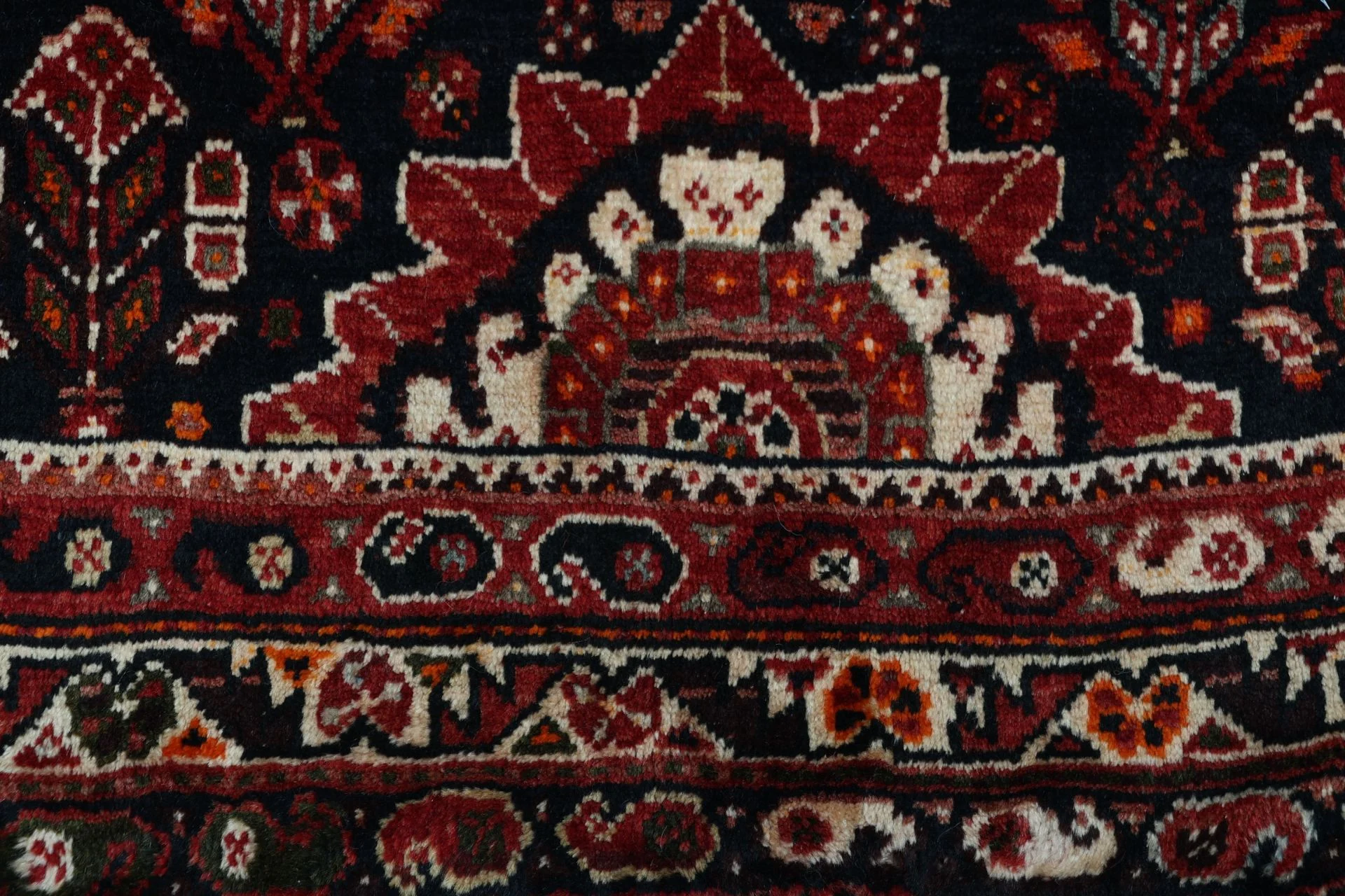 Shiraz Persian Rug — hand-knotted, 176 × 265 cm, Wool