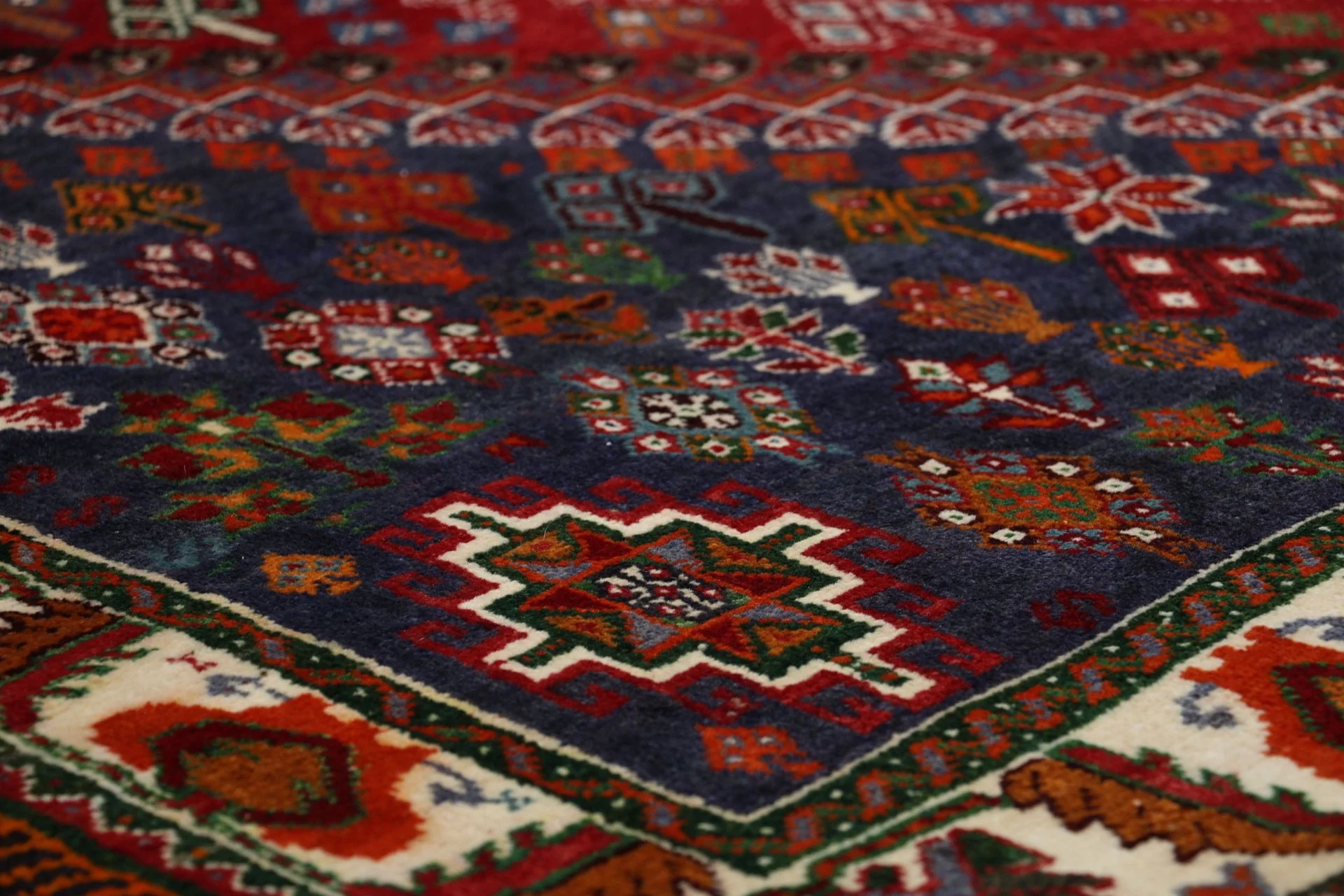perserteppich-gashghai-180-x-270-cm-schurwolle-handgeknupft-46 Qashqai Persian Rug 180 × 270 cm, Wool, hand-knotted