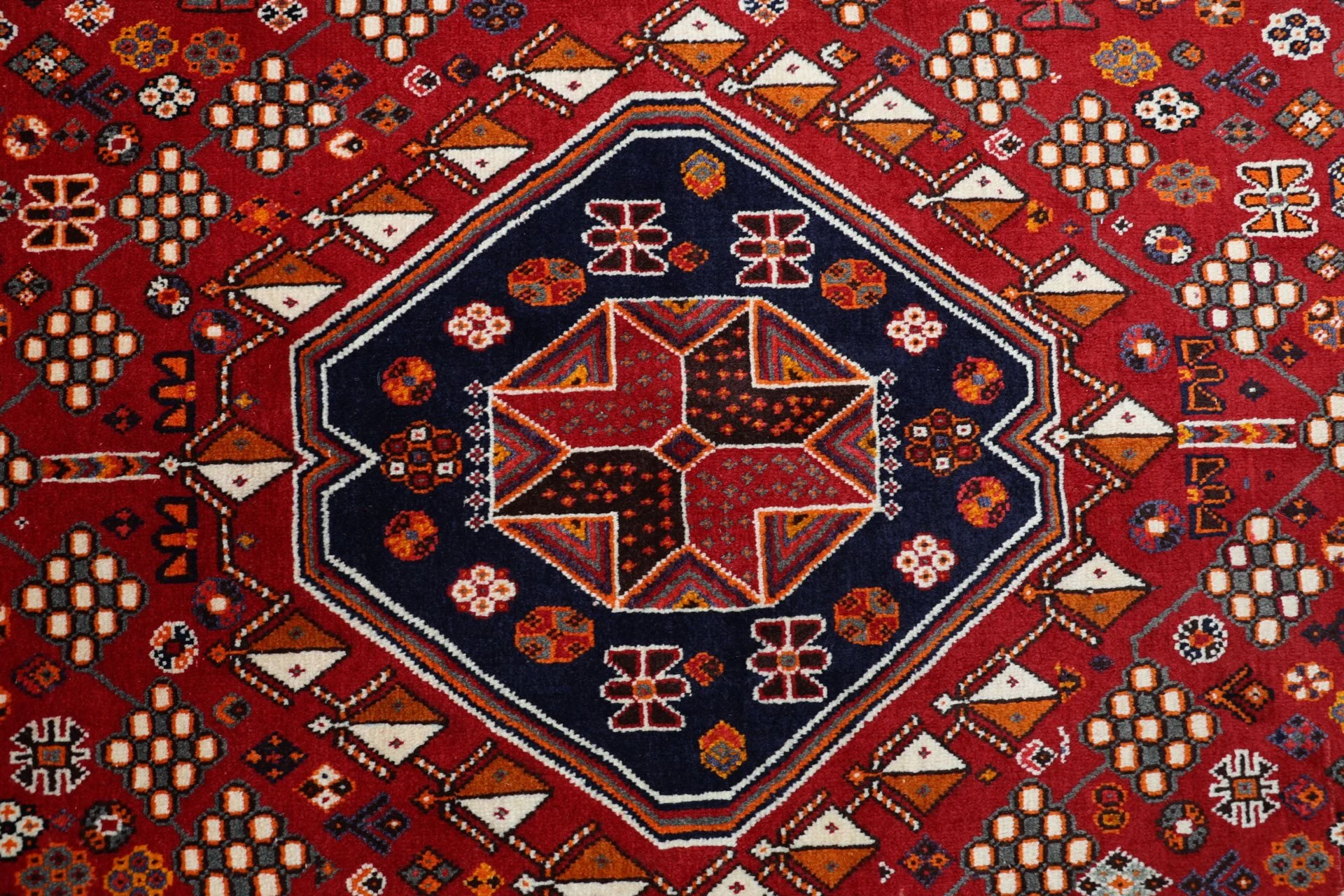 Shiraz Persian Rug 175 × 275 cm, Wool, hand-knotted