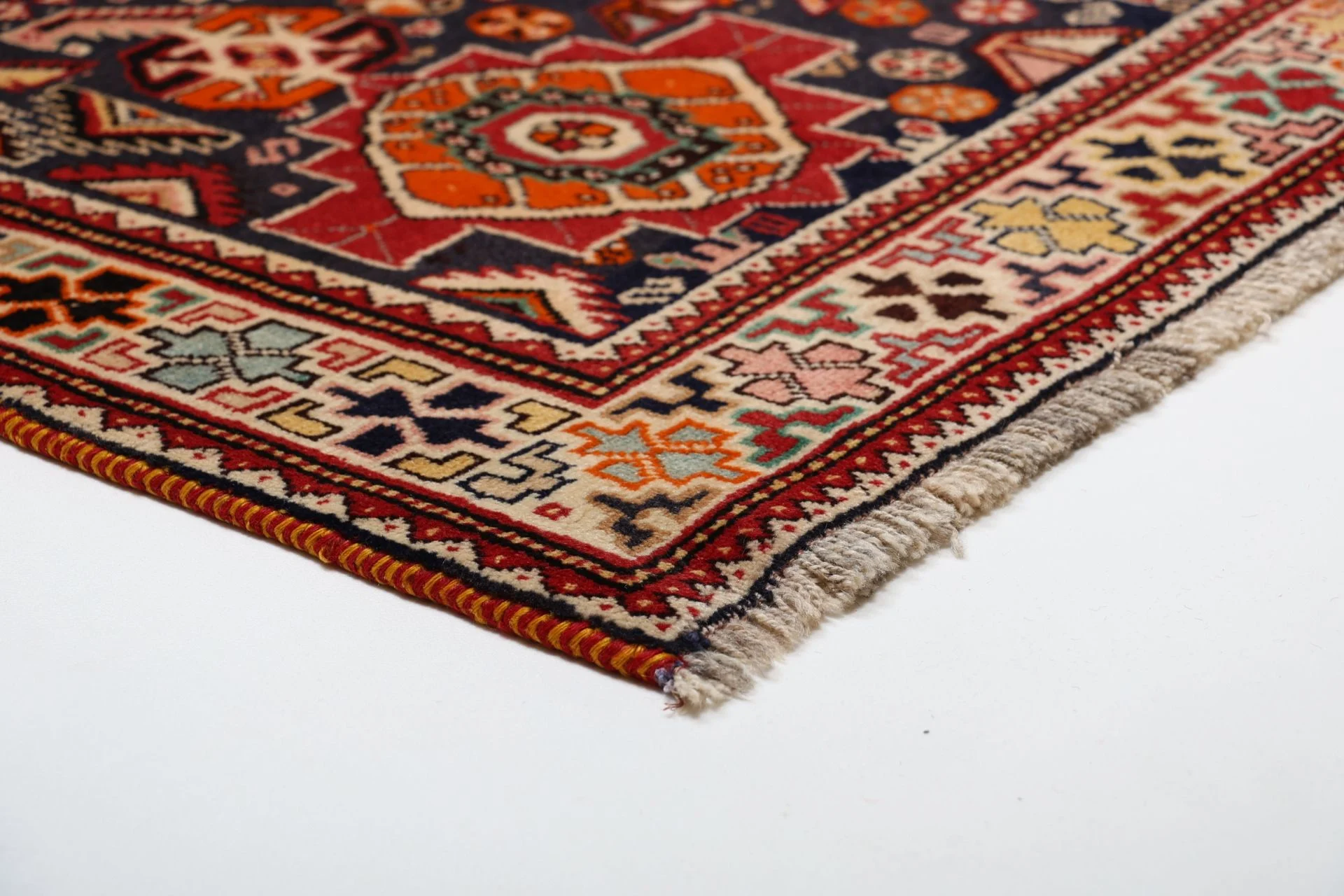 Shiraz Persian Rug 170 × 265 cm, Wool, hand-knotted