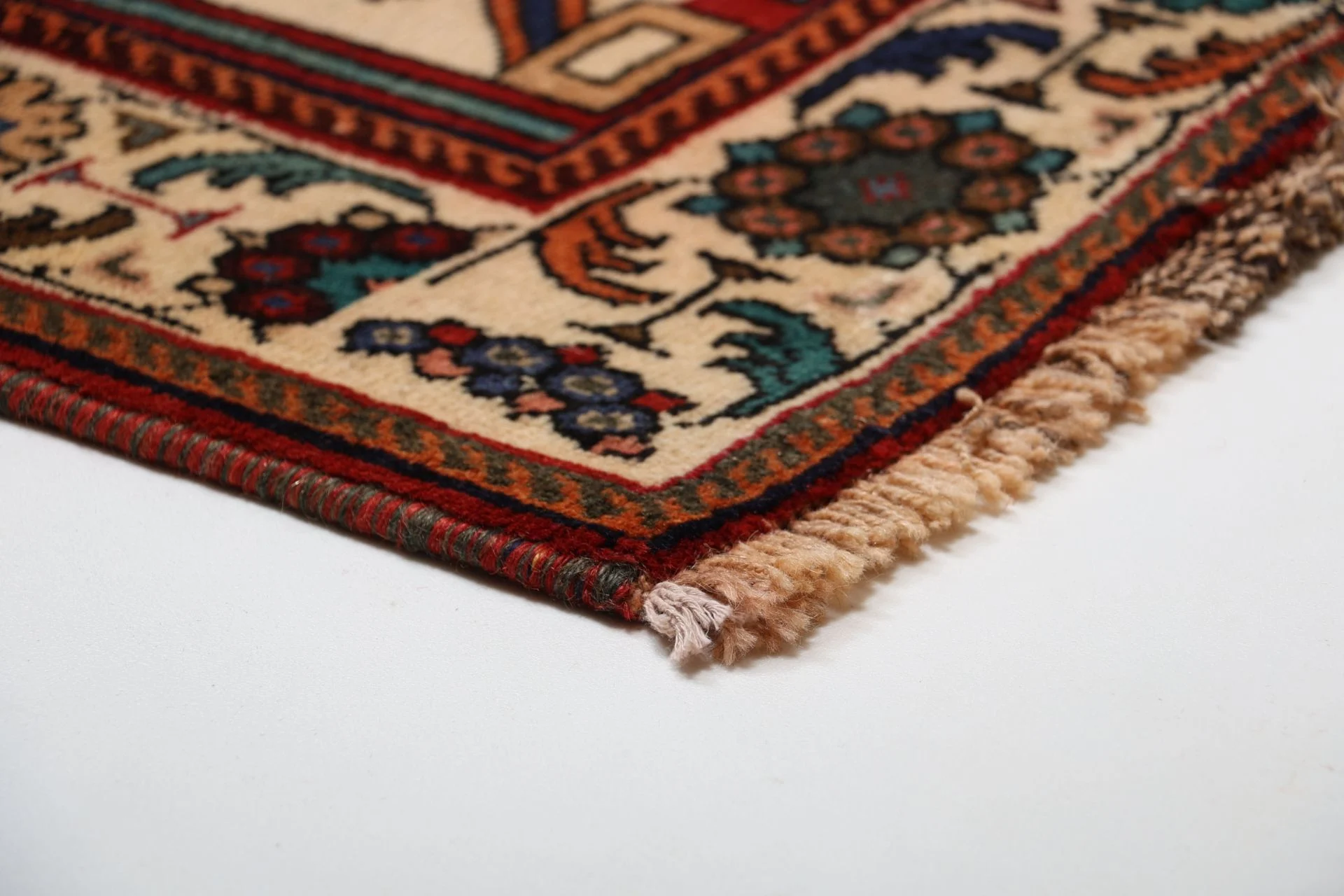 Shiraz Persian Rug — hand-knotted, 170 × 253 cm, Wool