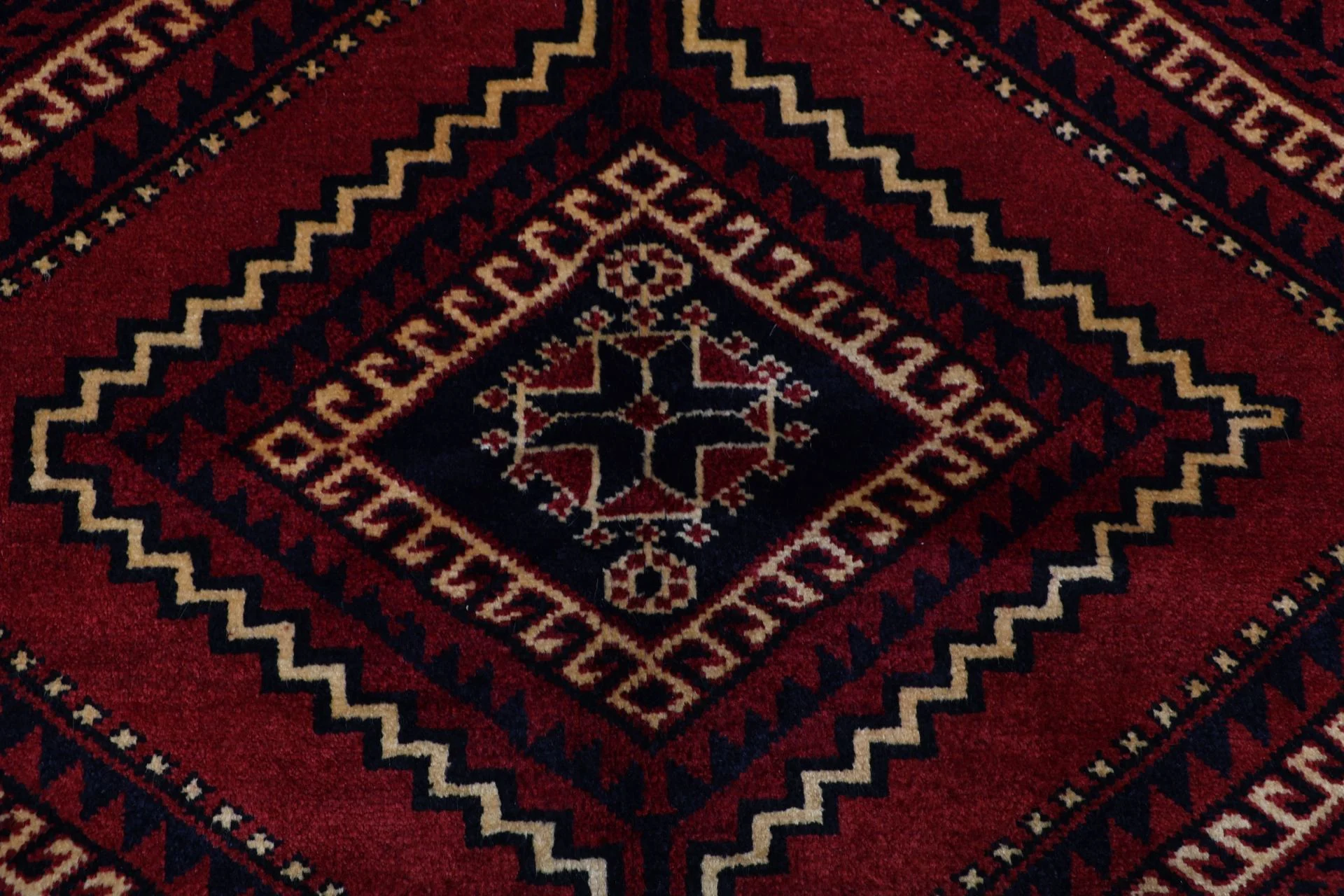 Shiraz Persian Rug — hand-knotted, 165 × 250 cm, Wool