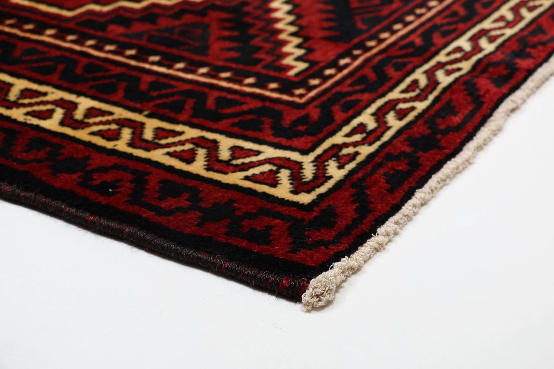 Shiraz Persian Rug 180 × 260 cm, Wool, hand-knotted
