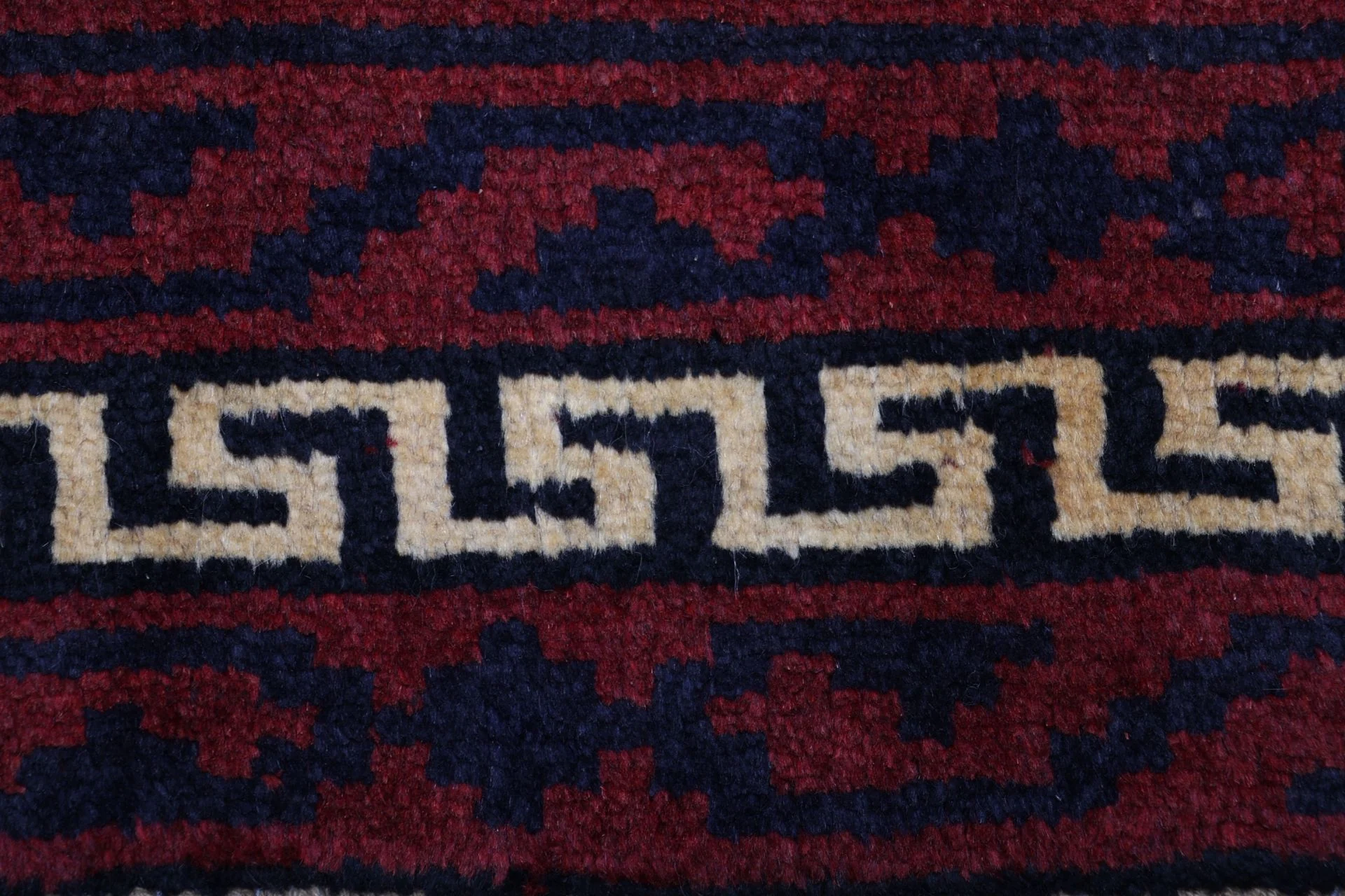 Shiraz Persian Rug — hand-knotted, 177 × 265 cm, Wool