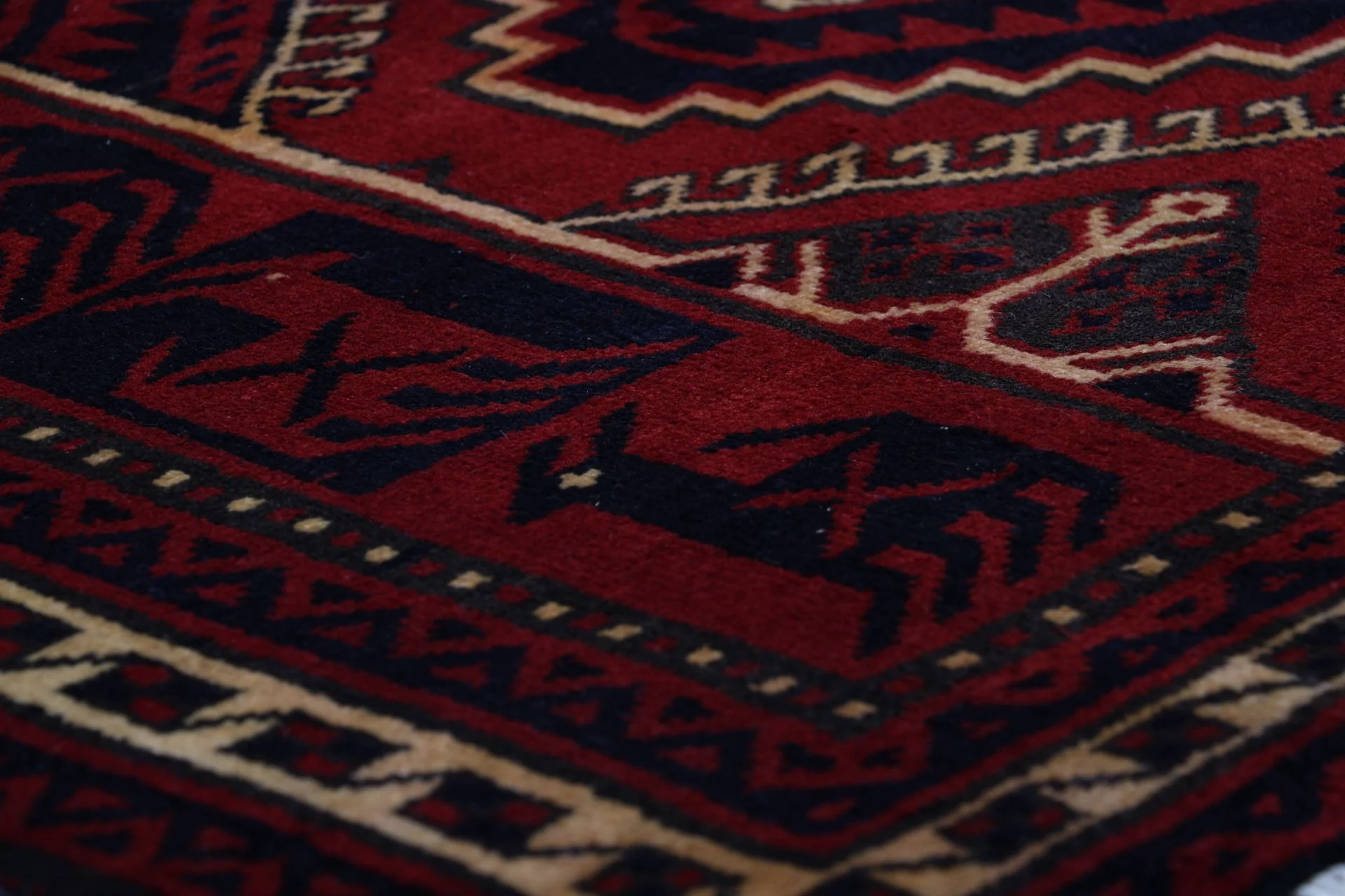 Shiraz Persian Rug — hand-knotted, 170 × 255 cm, Wool
