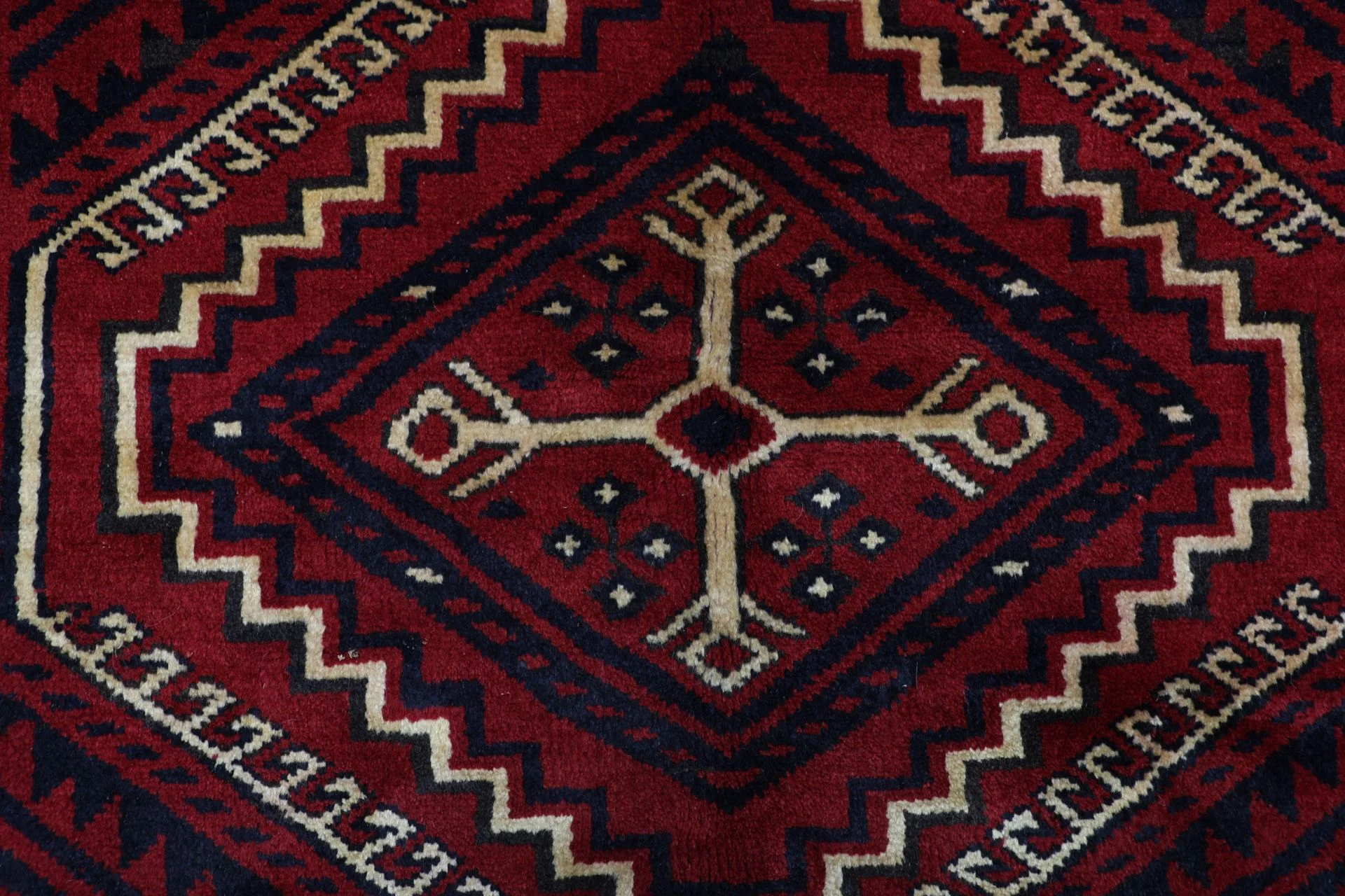 Shiraz Persian Rug — hand-knotted, 170 × 255 cm, Wool