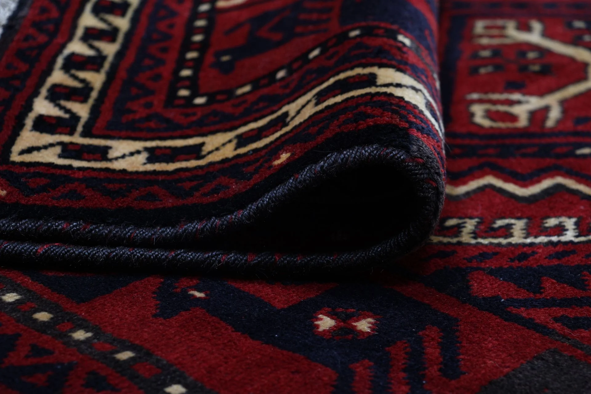 Shiraz Persian Rug — hand-knotted, 170 × 255 cm, Wool